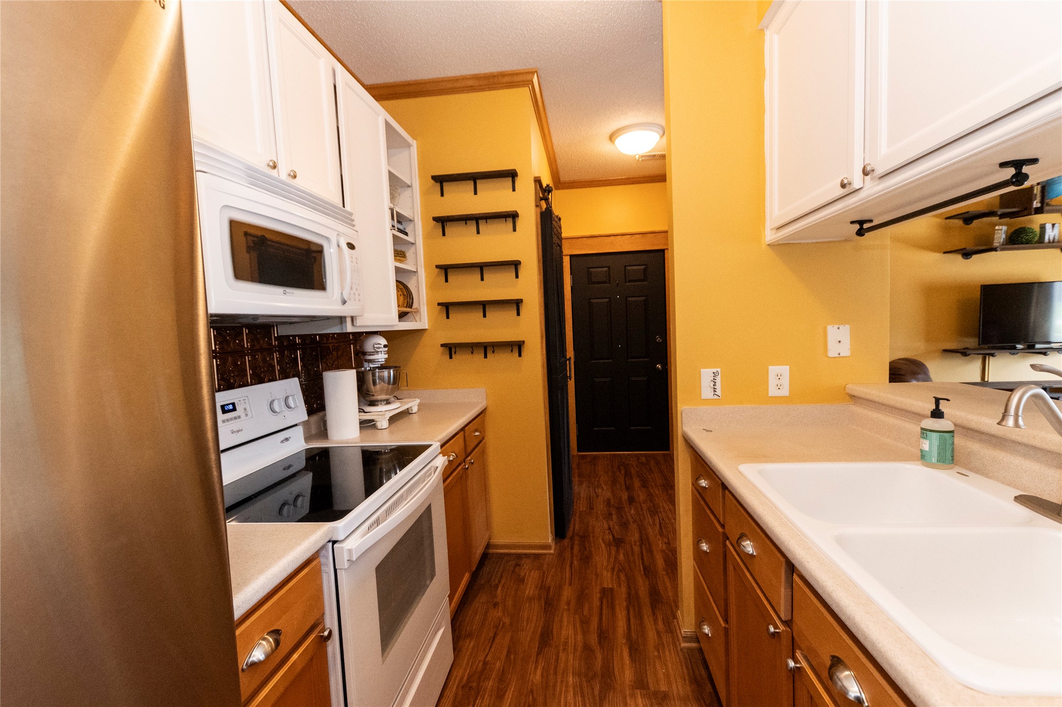 8601 Westown Parkway 17216