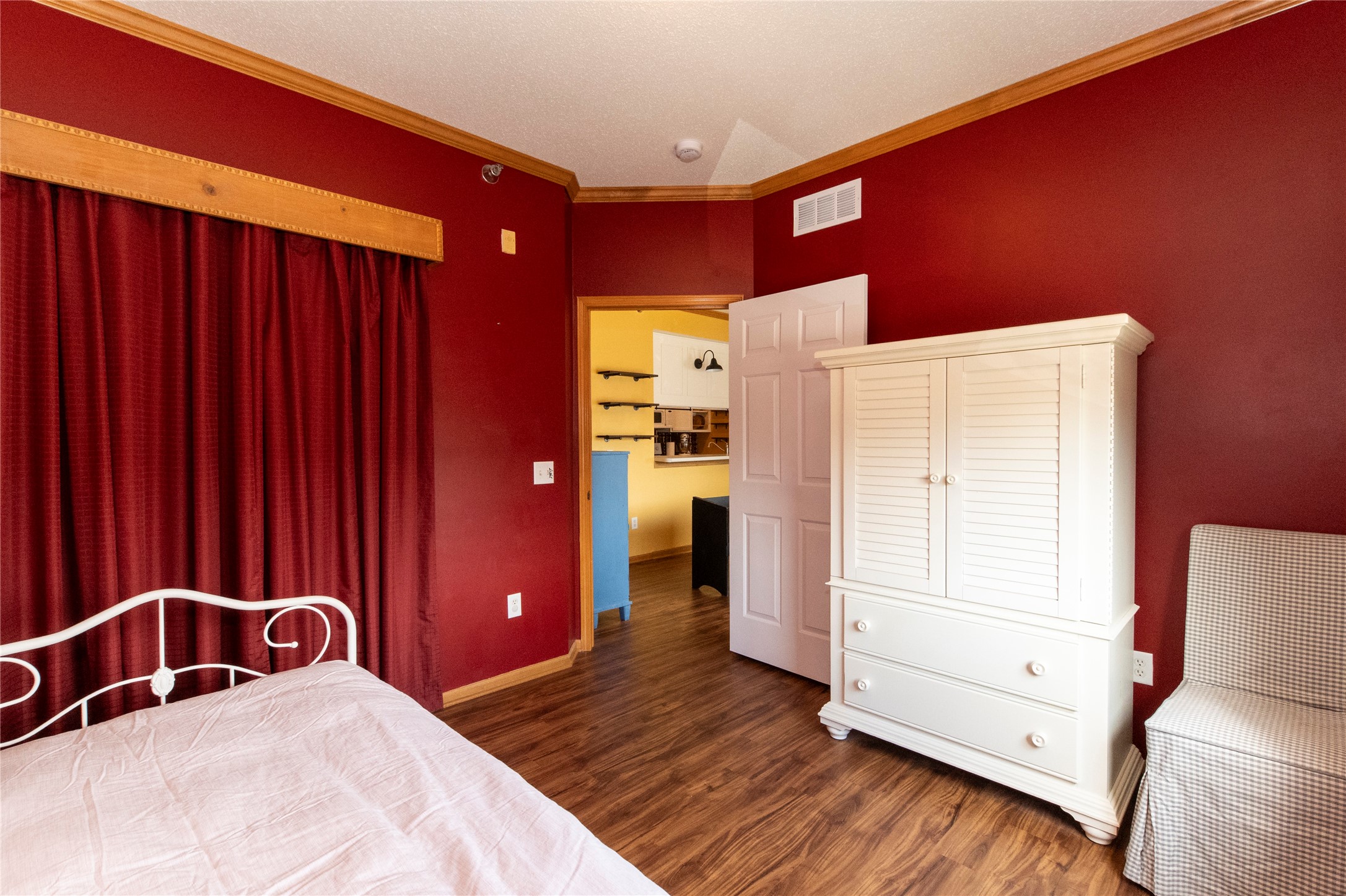 8601 Westown Parkway 17216