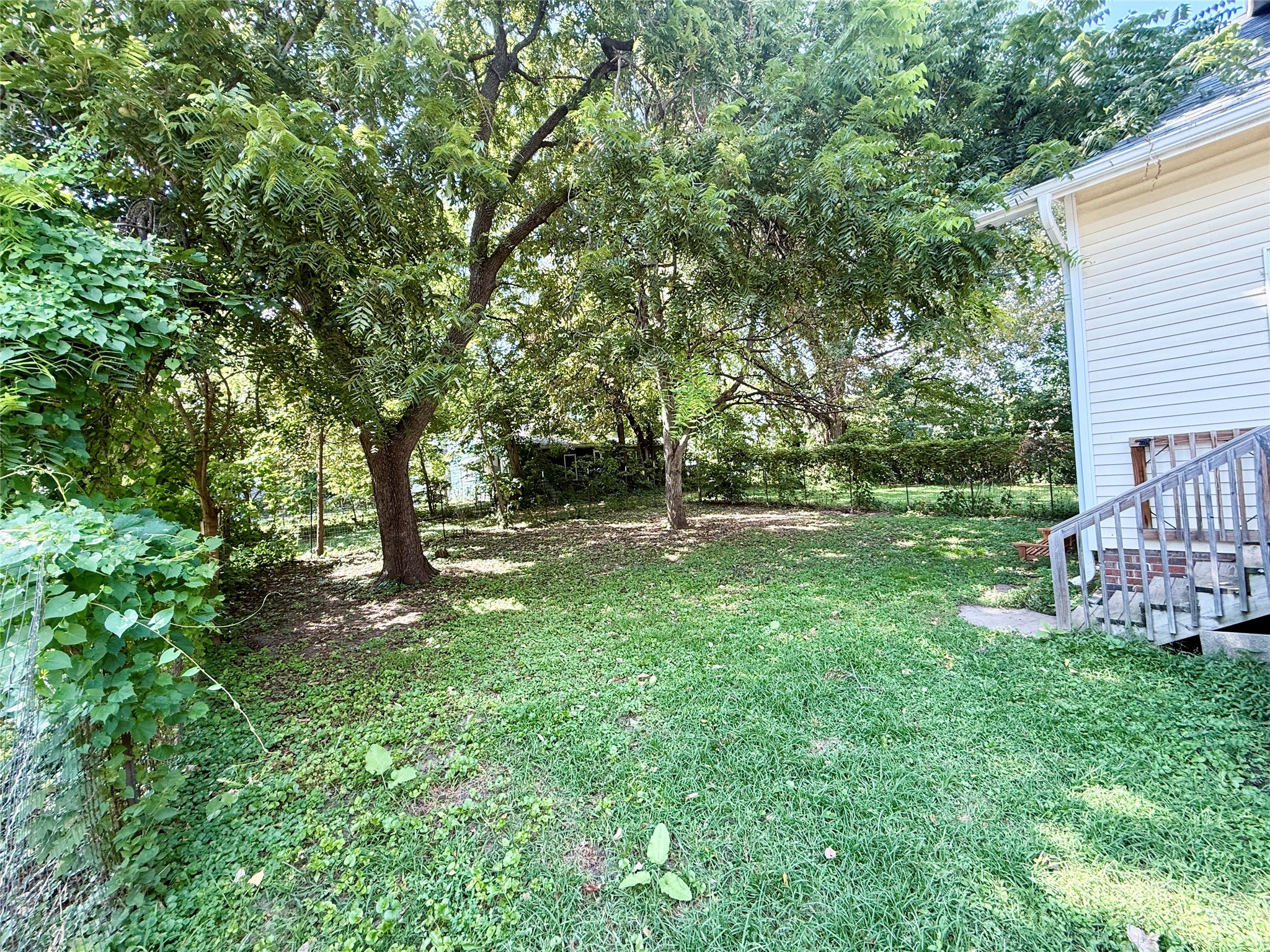1431 E Vine Street