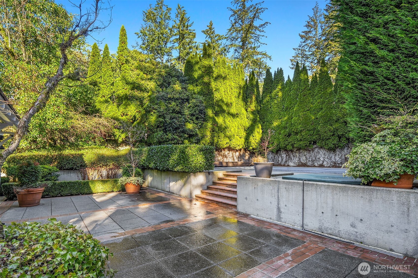 1135 Evergreen Point Rd