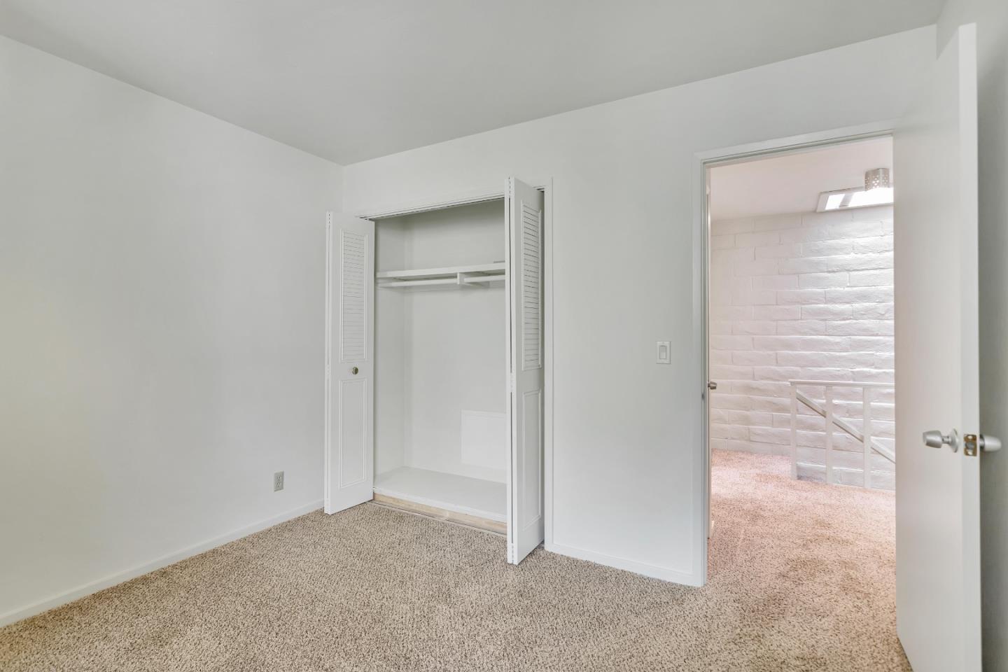 451 Dela Vina Avenue 414