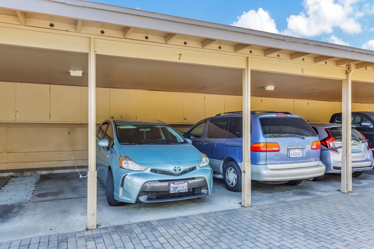 451 Dela Vina Avenue 414