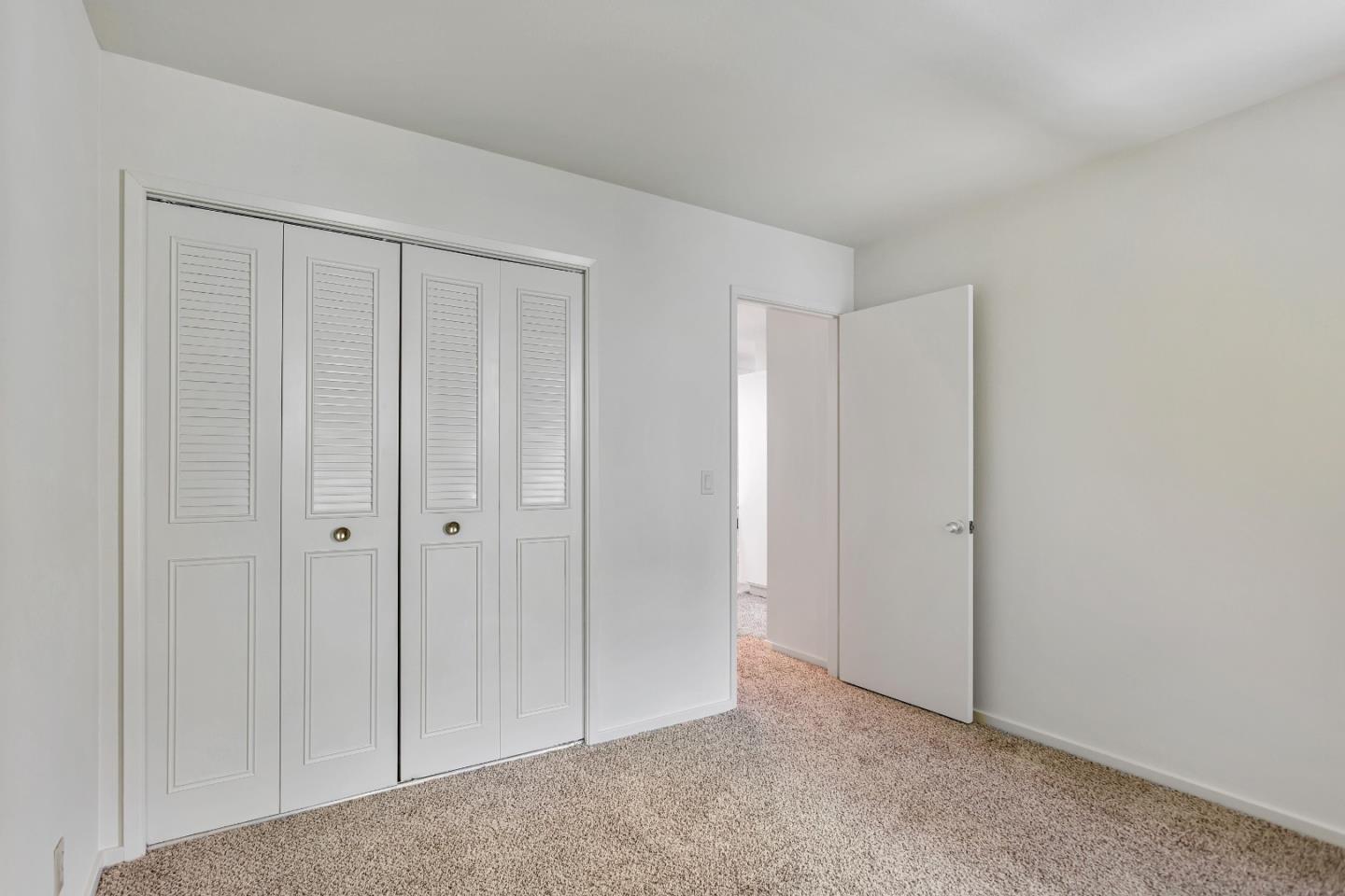 451 Dela Vina Avenue 414