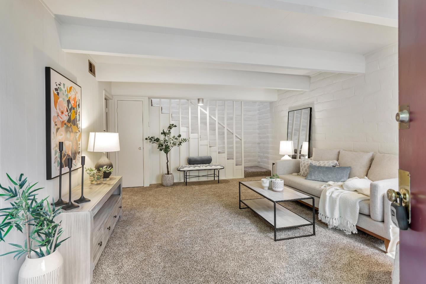 451 Dela Vina Avenue 414