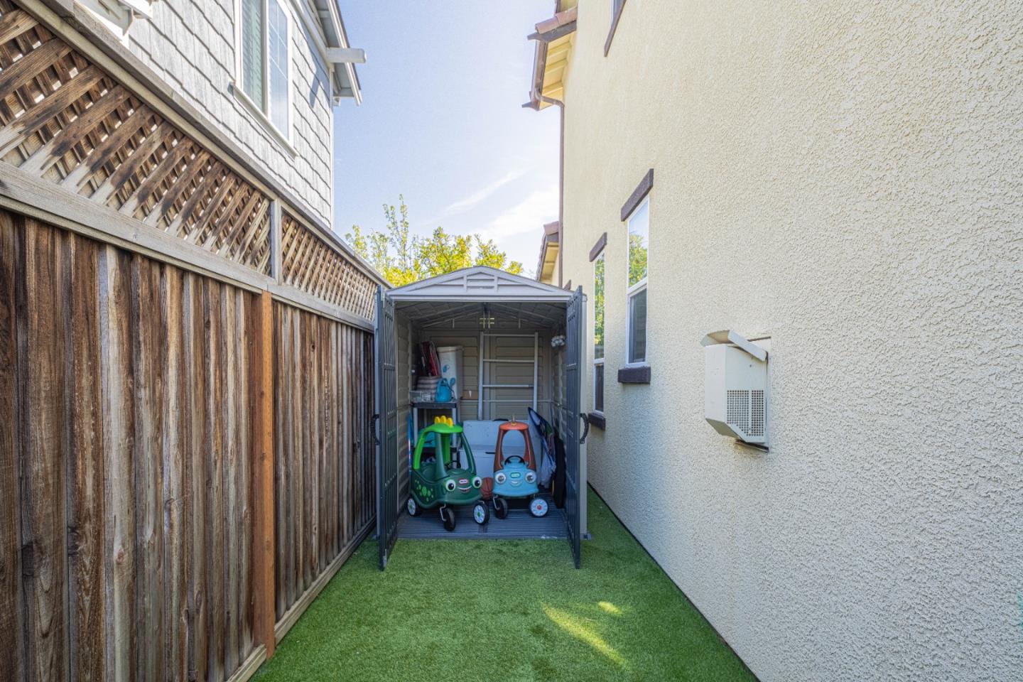 13713 Sherman Boulevard