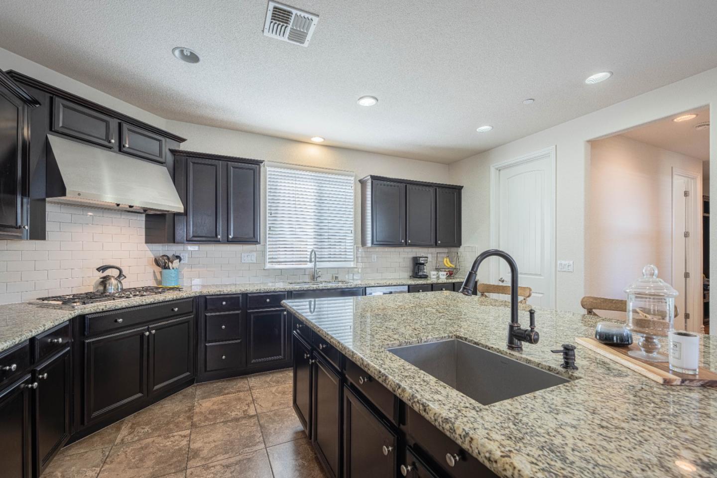 13713 Sherman Boulevard