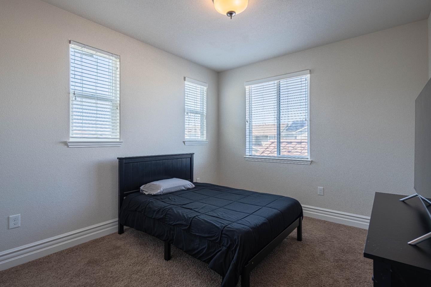 13713 Sherman Boulevard