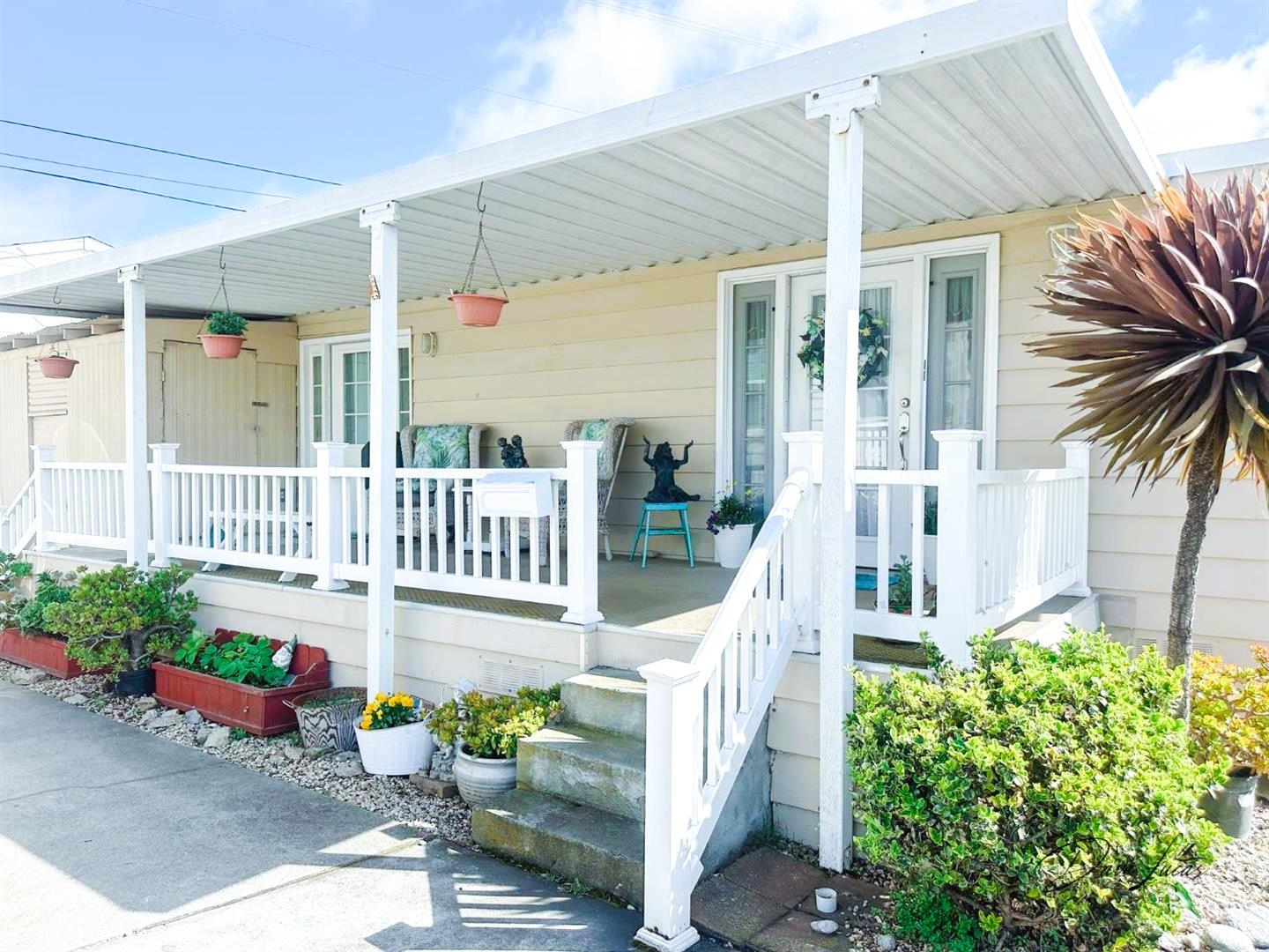 1146 Birch Avenue Unit: 19