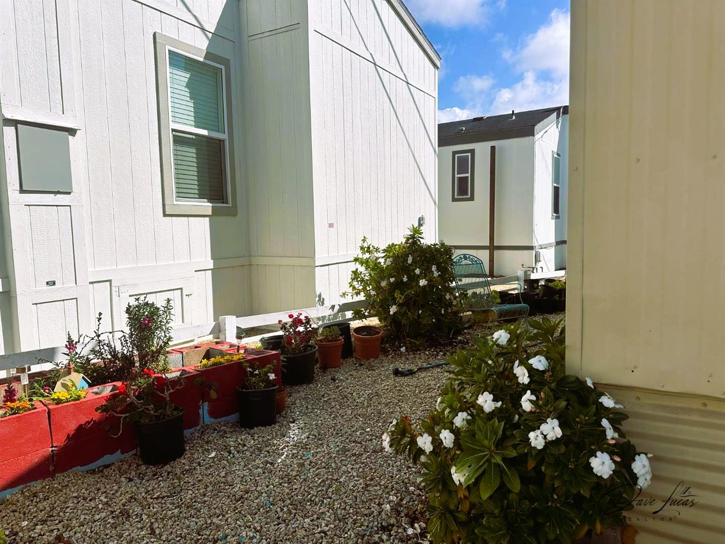 1146 Birch Avenue Unit: 19