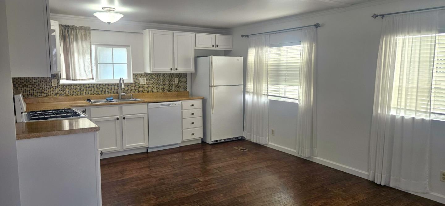 1146 Birch Avenue Unit: 19