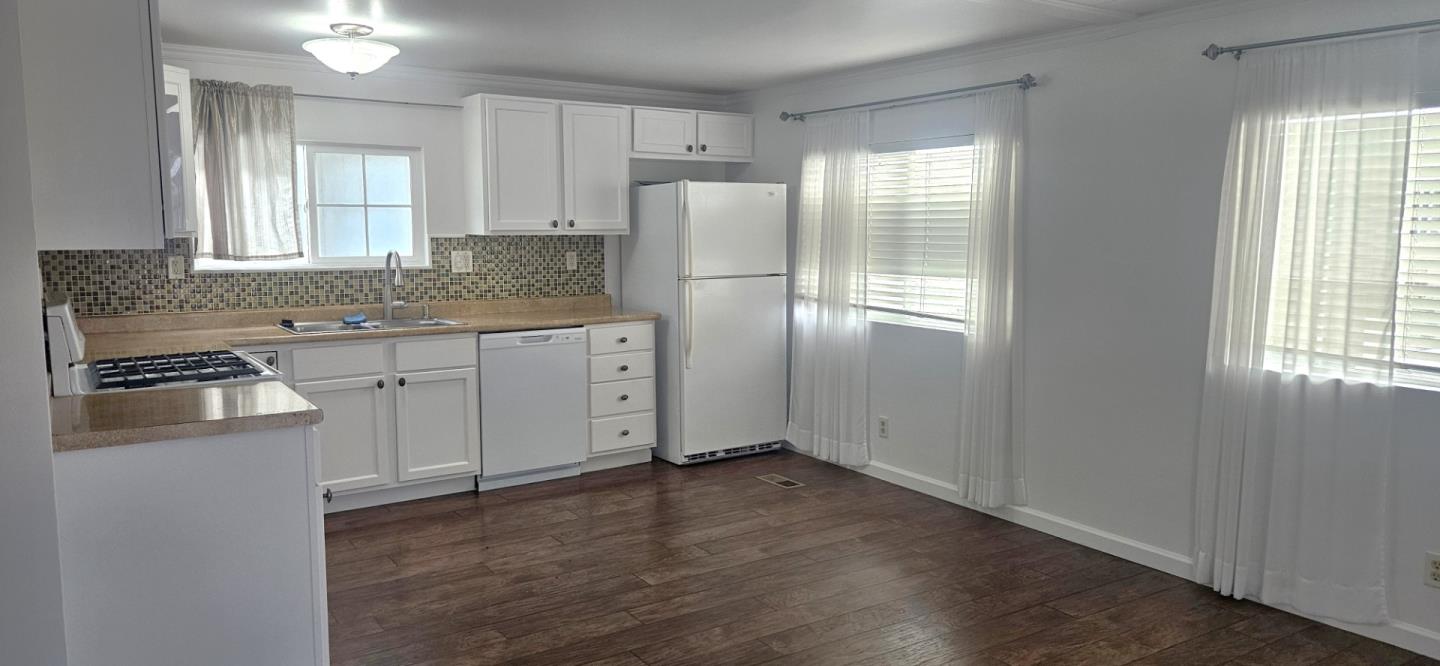 1146 Birch Avenue Unit: 19