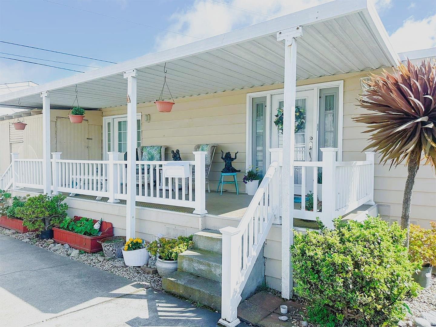 1146 Birch Avenue Unit: 19