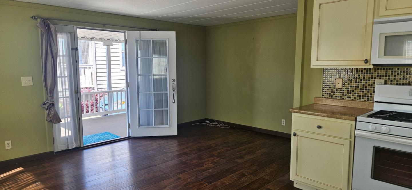 1146 Birch Avenue Unit: 19