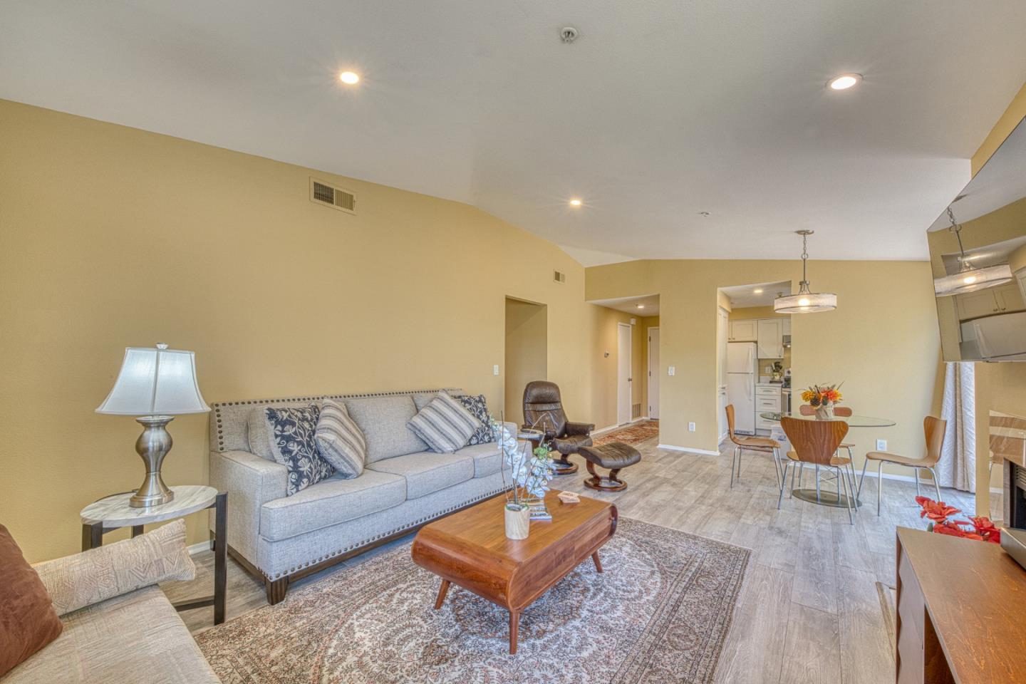 811 Pheasant Ridge RD