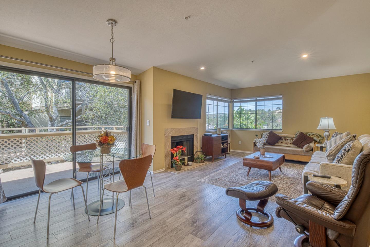 811 Pheasant Ridge RD