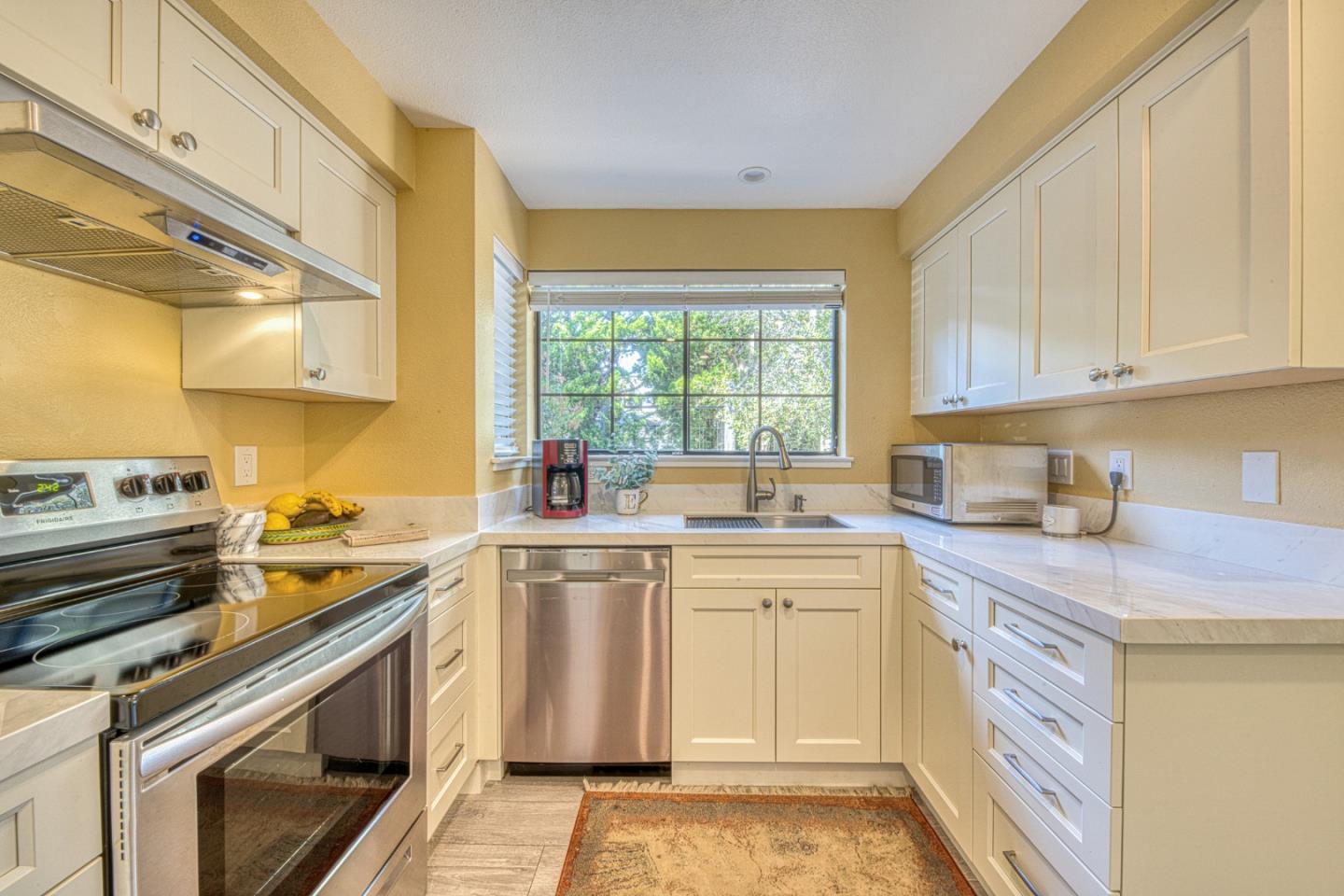 811 Pheasant Ridge RD
