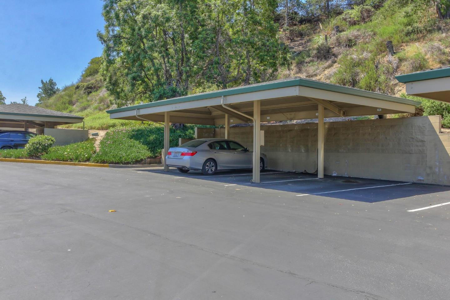811 Pheasant Ridge RD