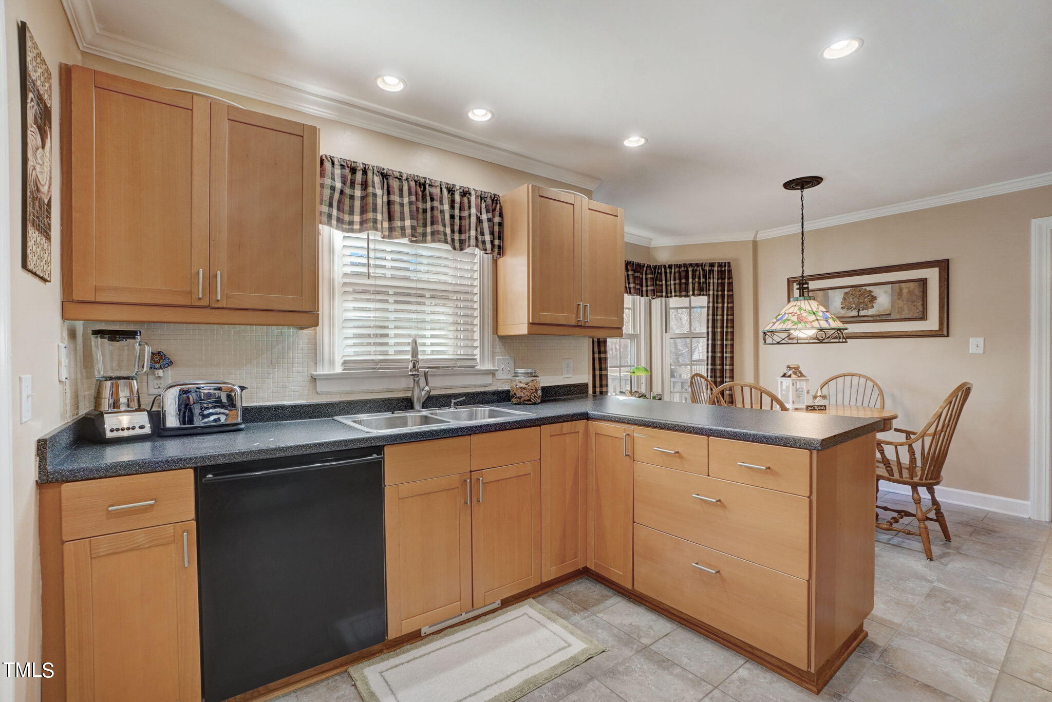 2800 Halfhitch Trail