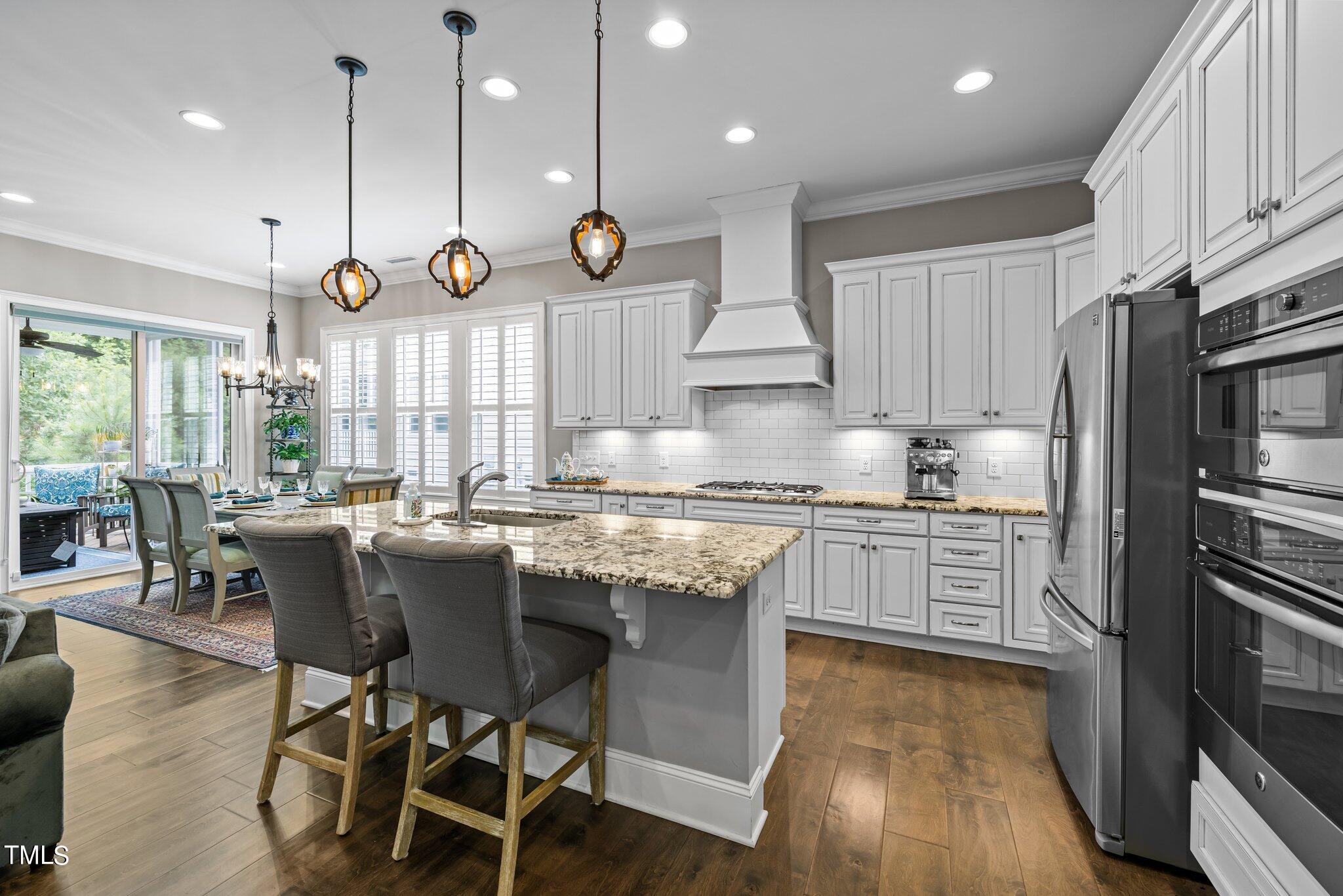 5912 Bellona Lane