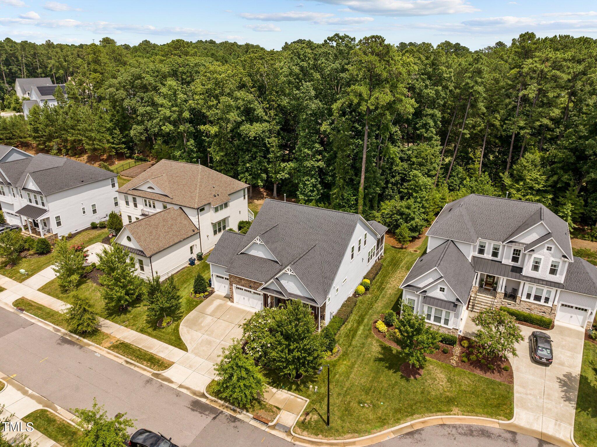 5912 Bellona Lane