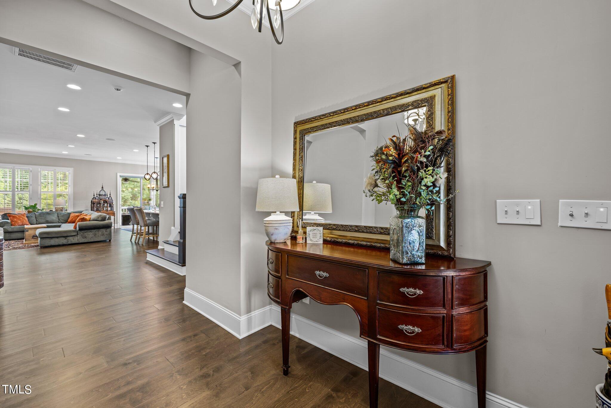 5912 Bellona Lane