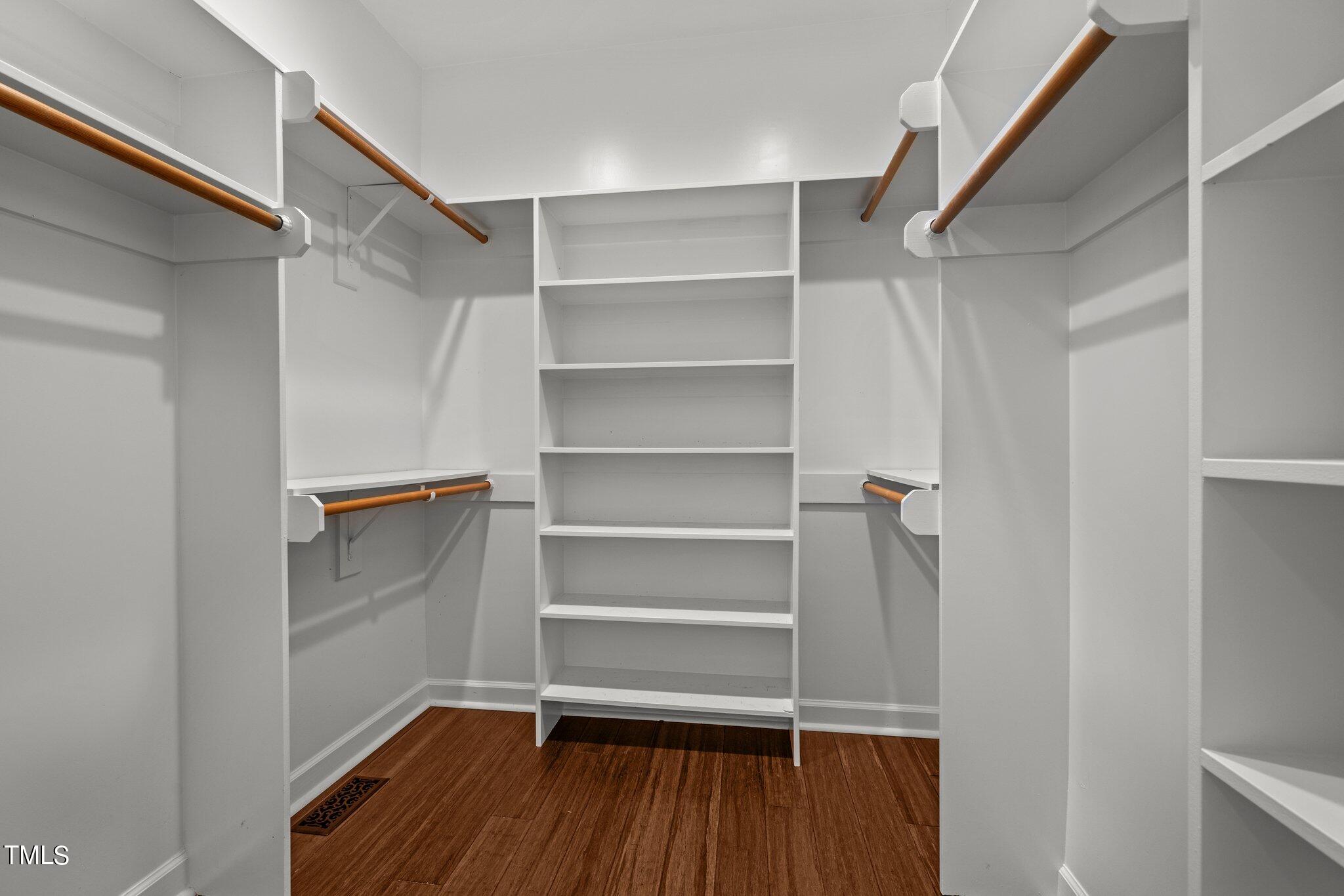 7621 Wilderness Road