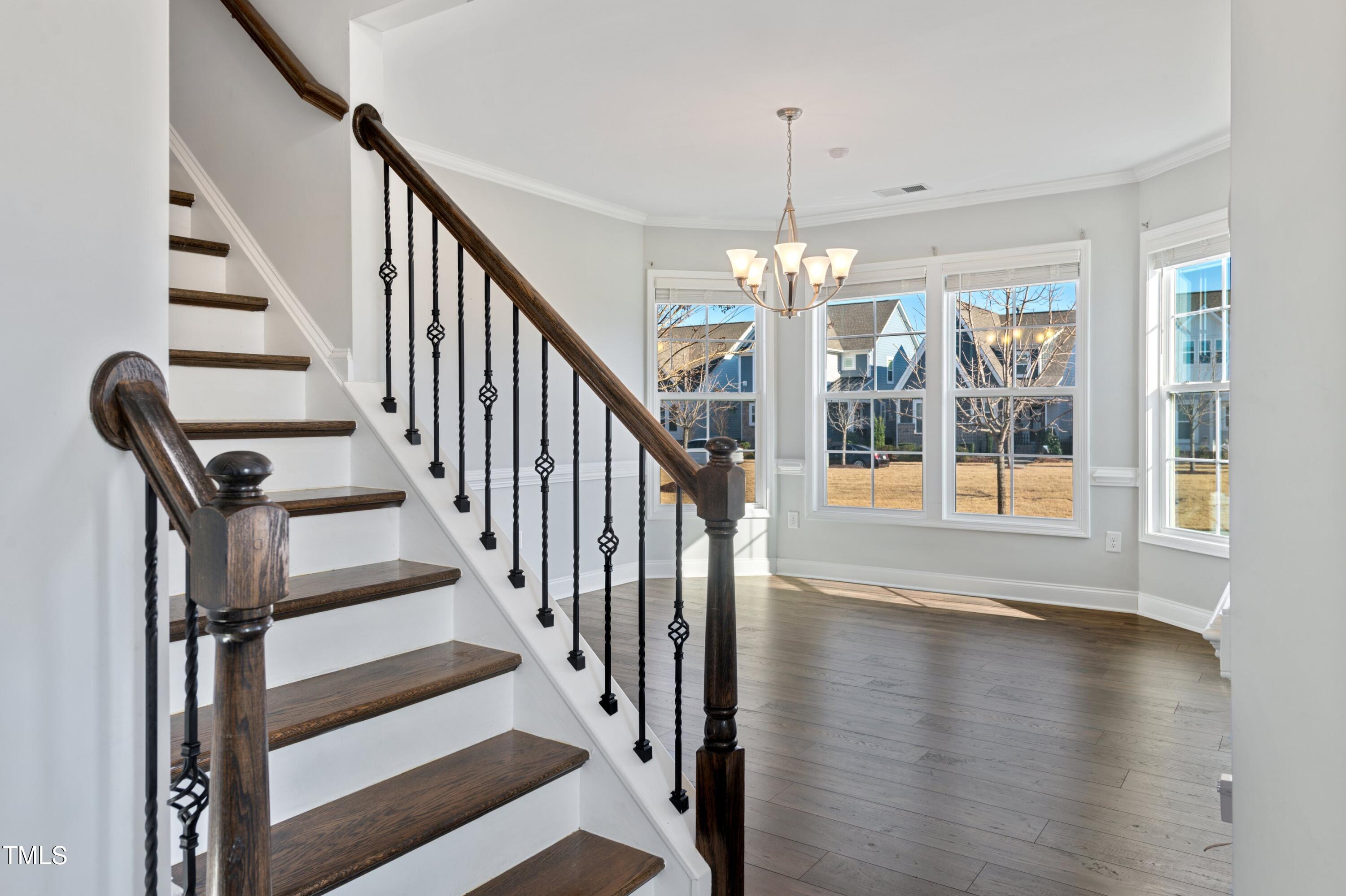 5501 Advancing Avenue