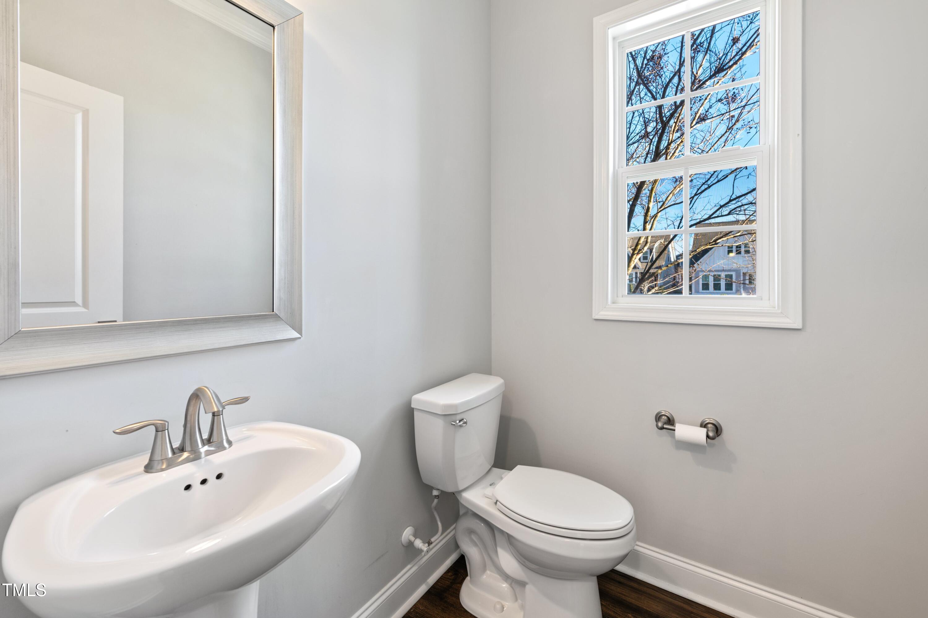 5501 Advancing Avenue