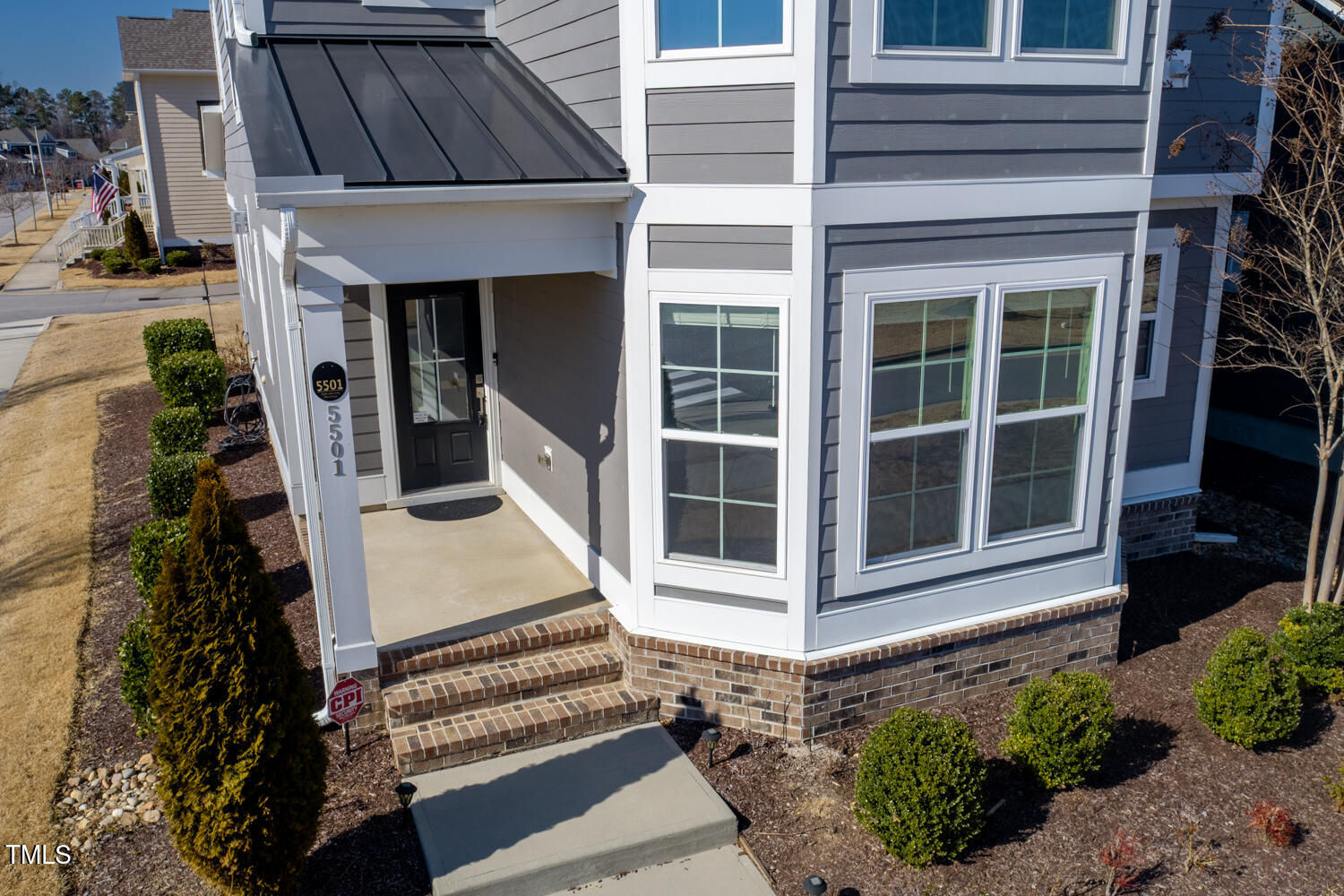 5501 Advancing Avenue