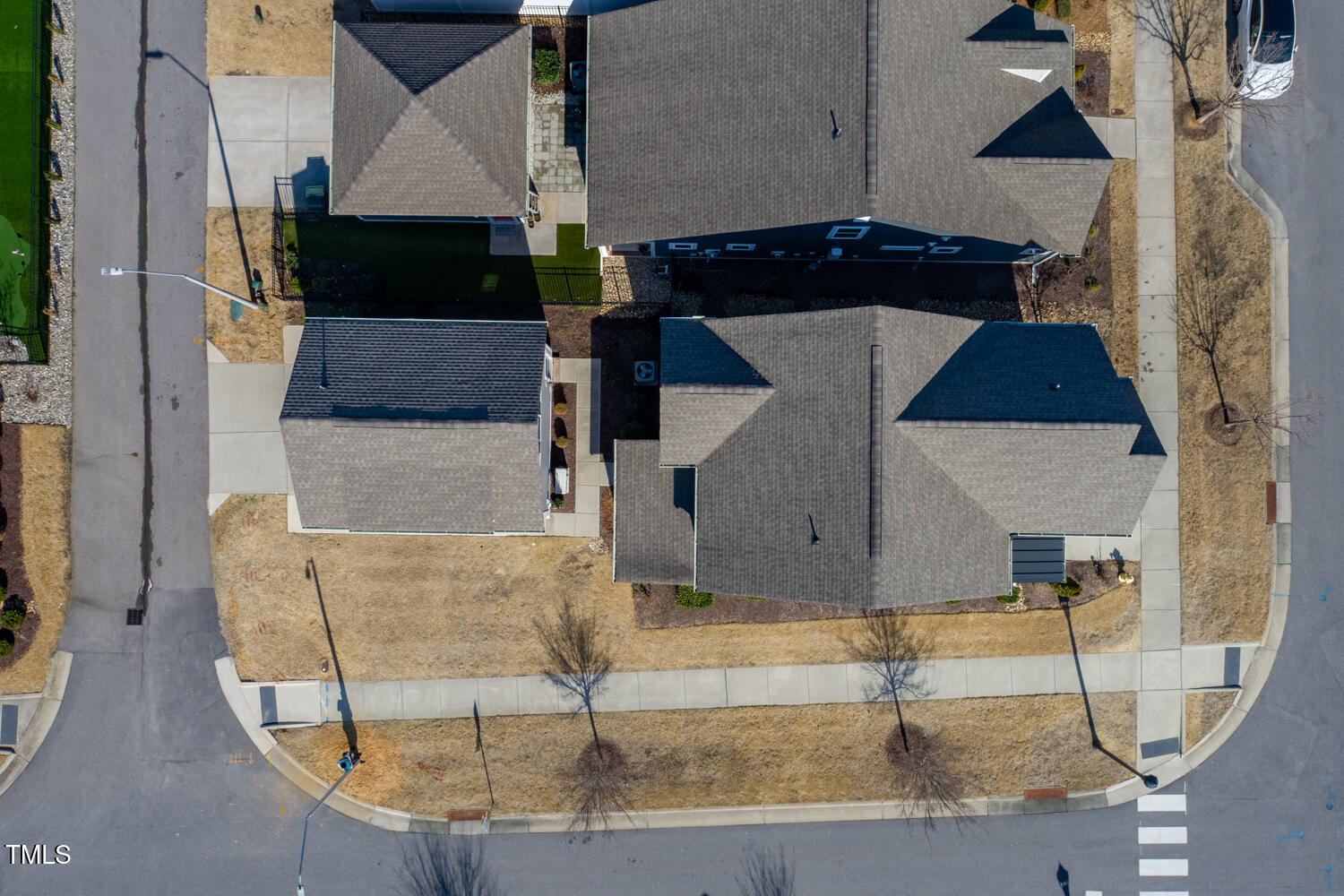 5501 Advancing Avenue