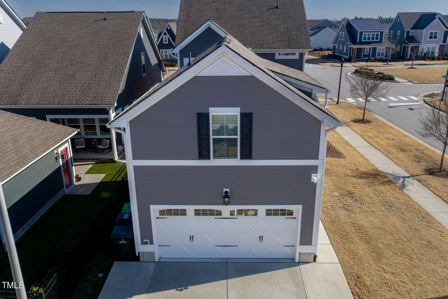 5501 Advancing Avenue