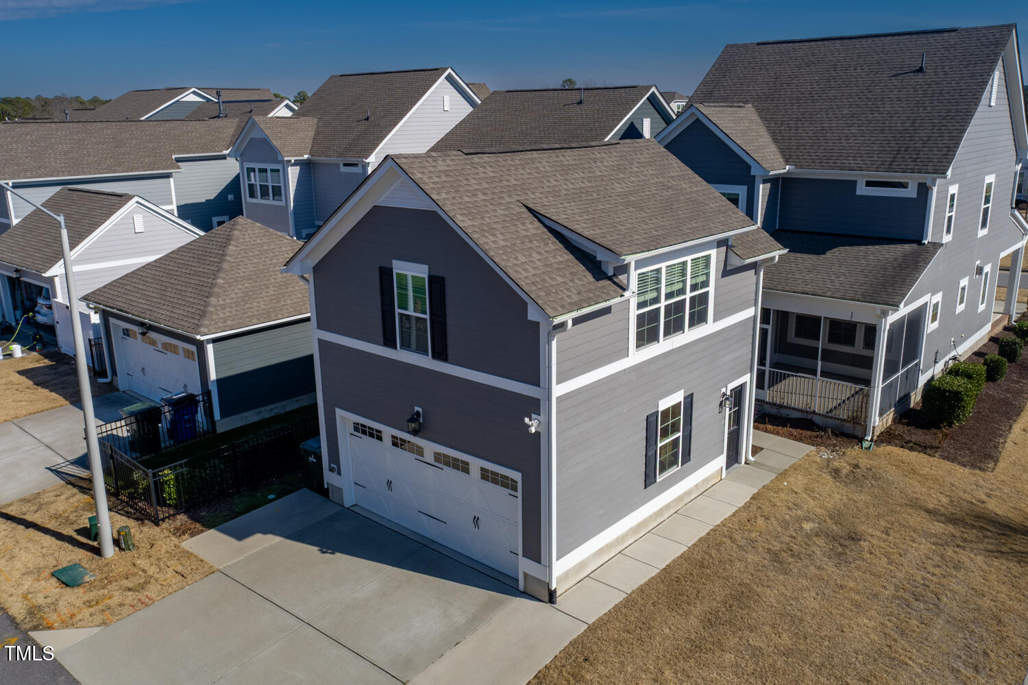 5501 Advancing Avenue