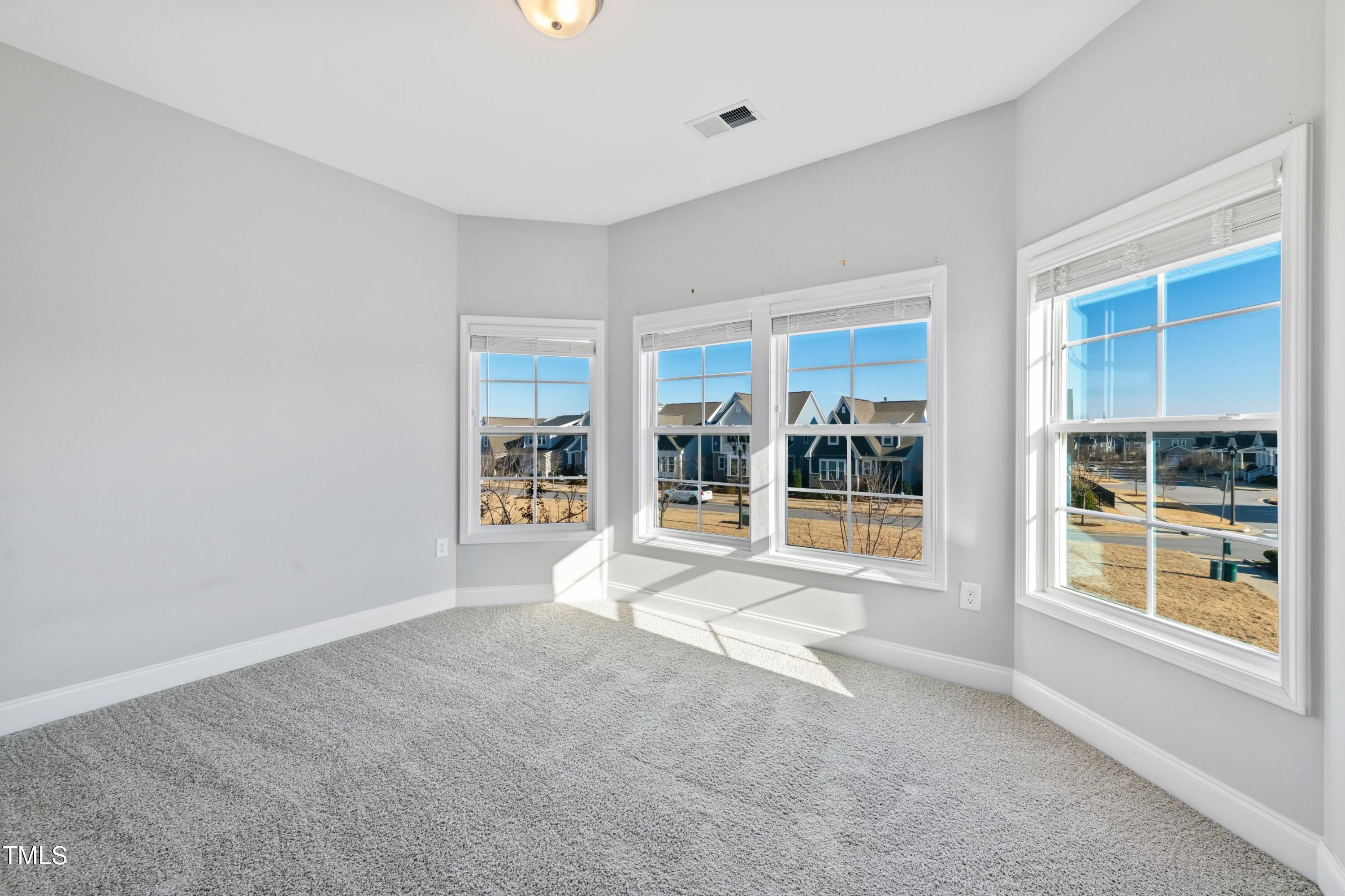 5501 Advancing Avenue