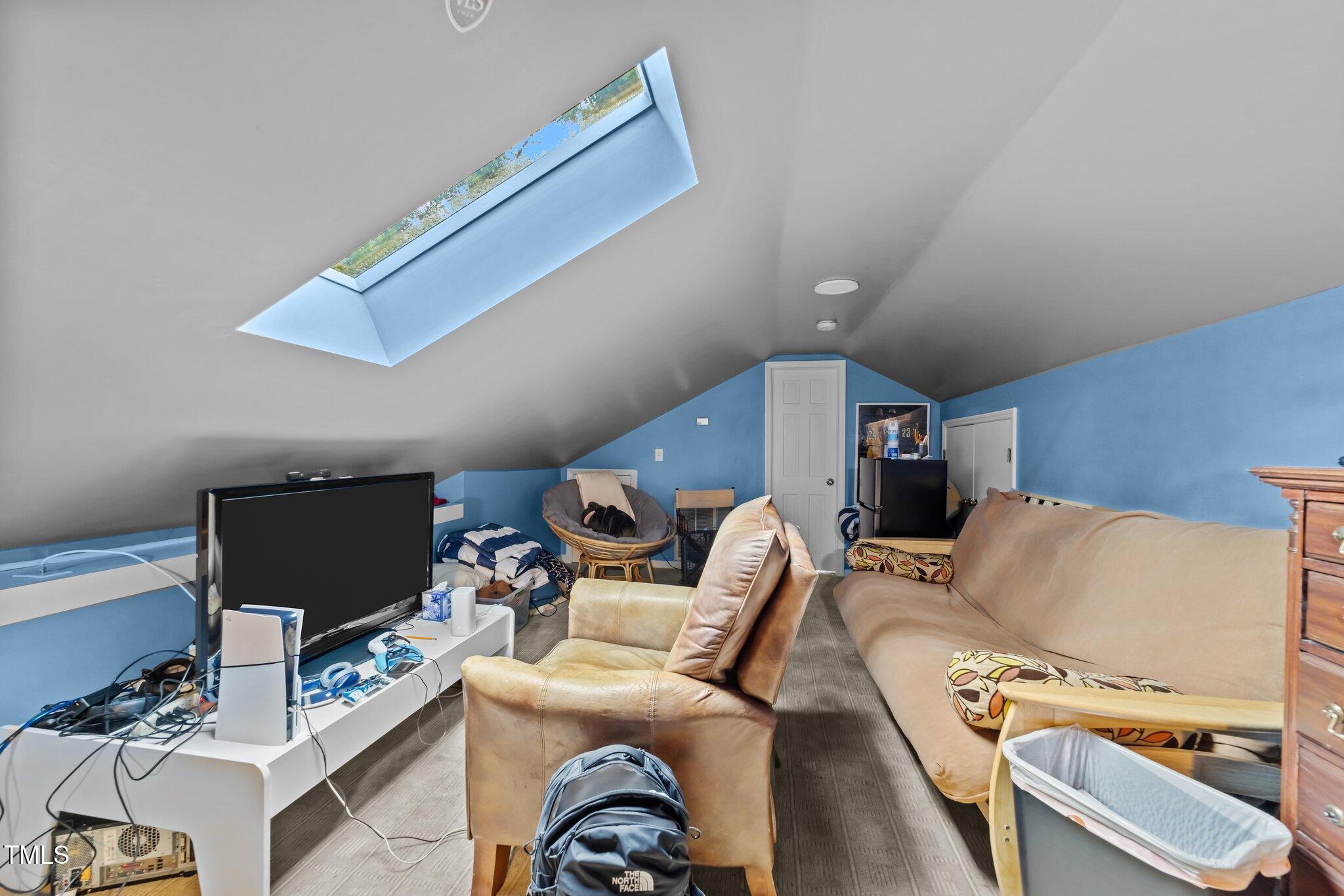 1609 Iredell Drive