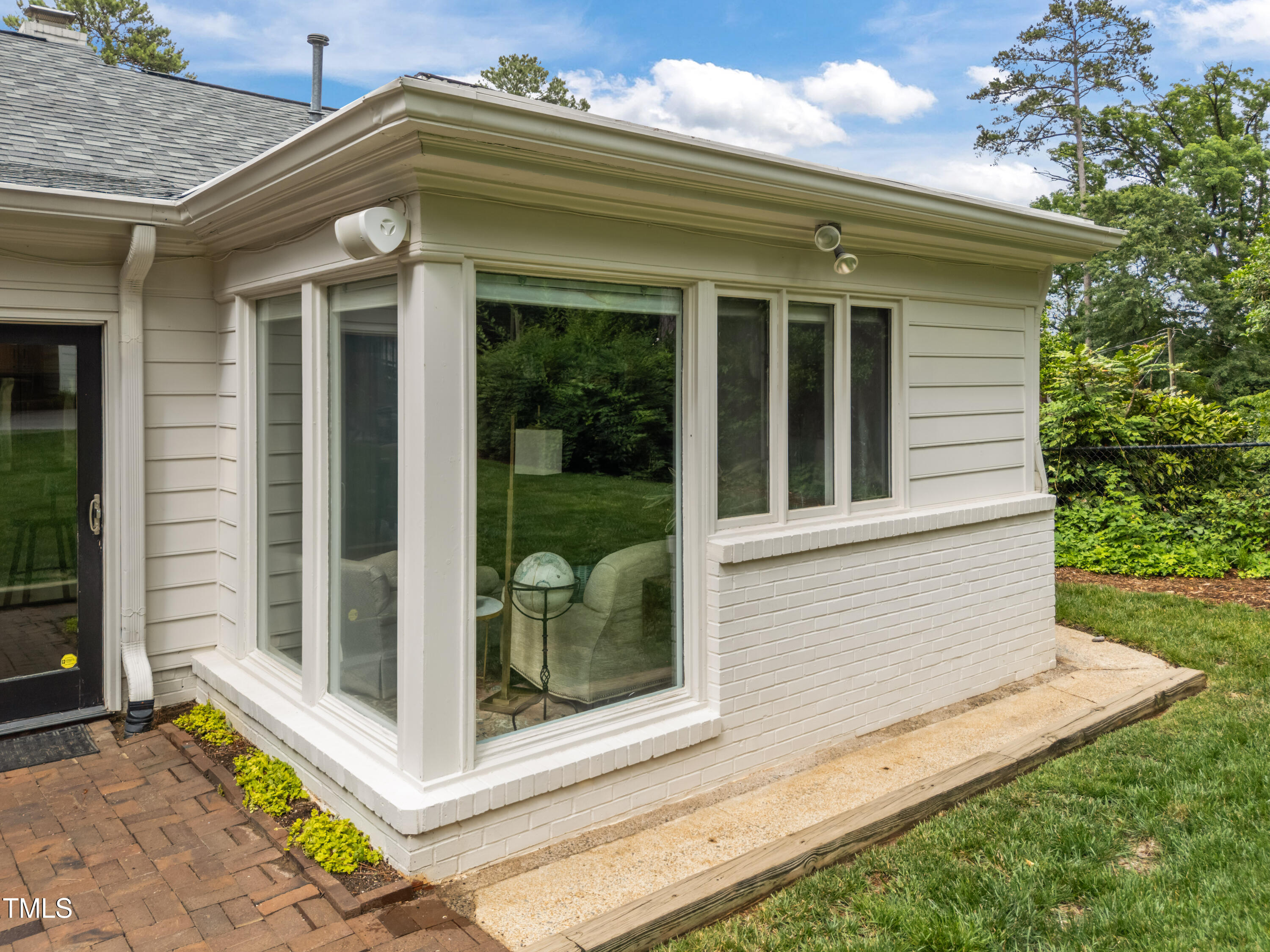 1609 Iredell Drive