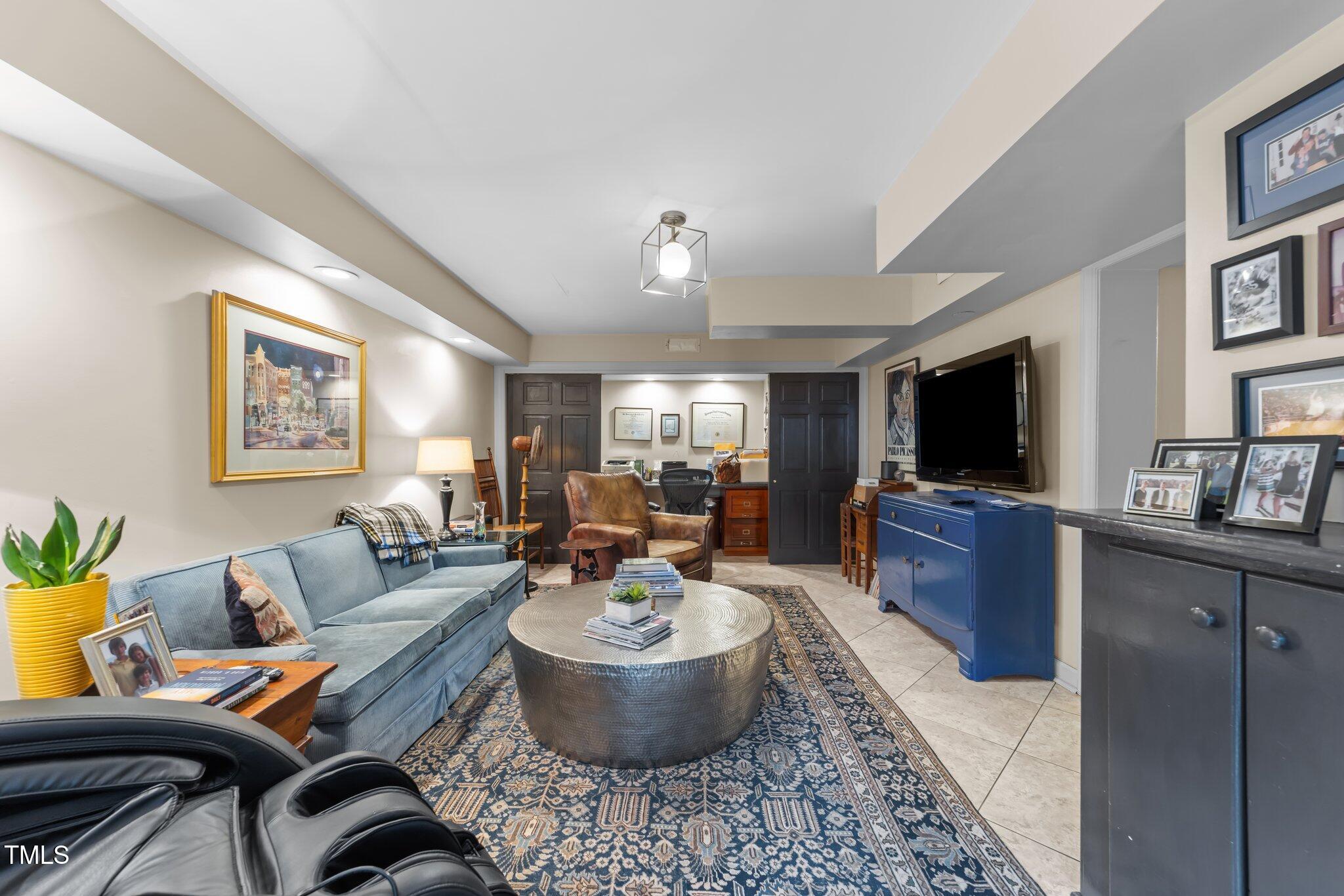 1609 Iredell Drive
