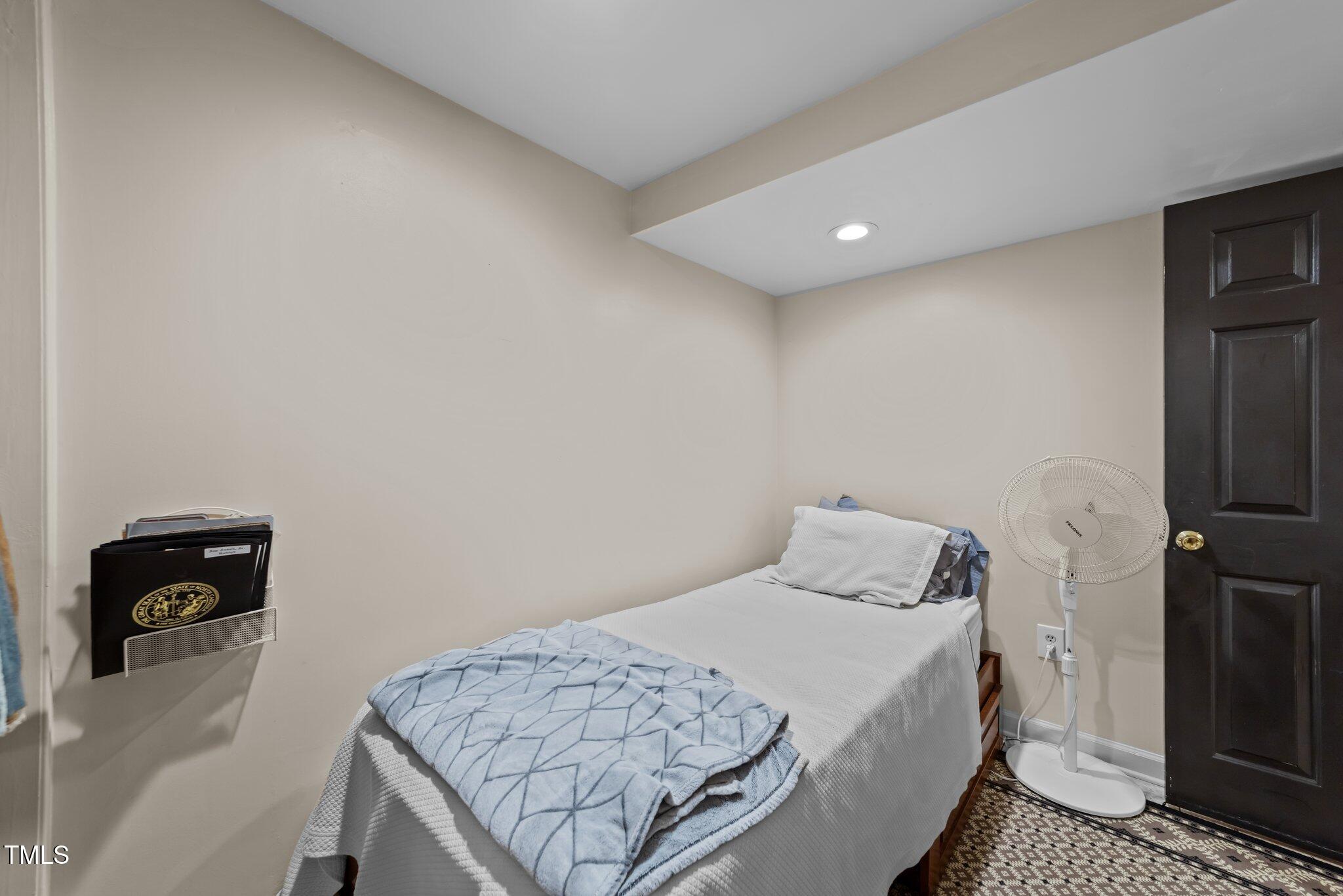 1609 Iredell Drive