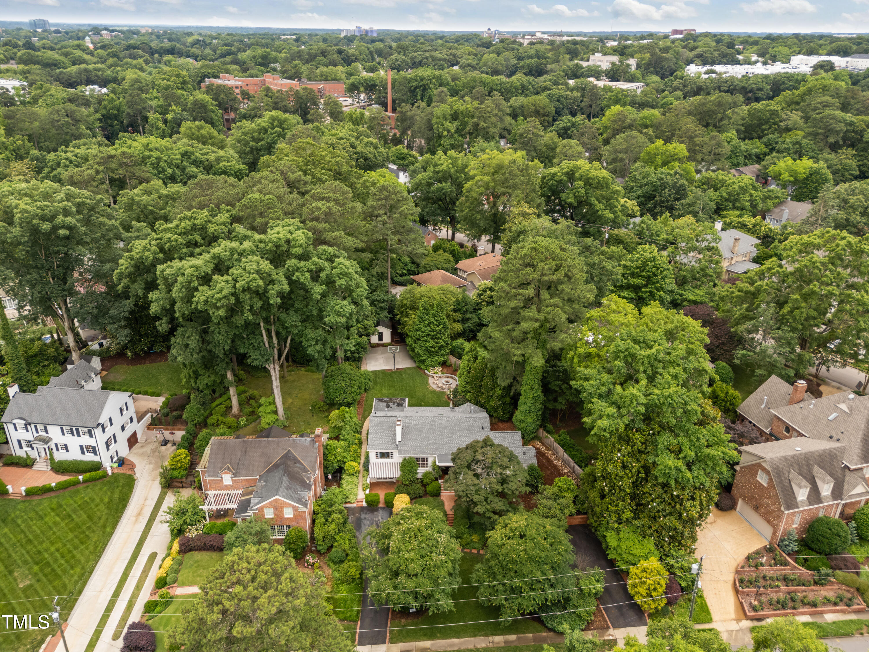 1609 Iredell Drive
