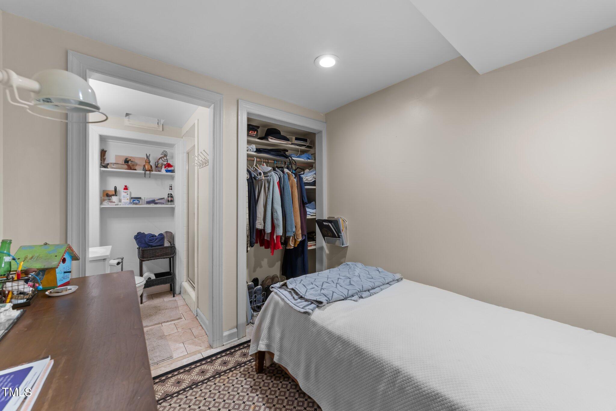 1609 Iredell Drive