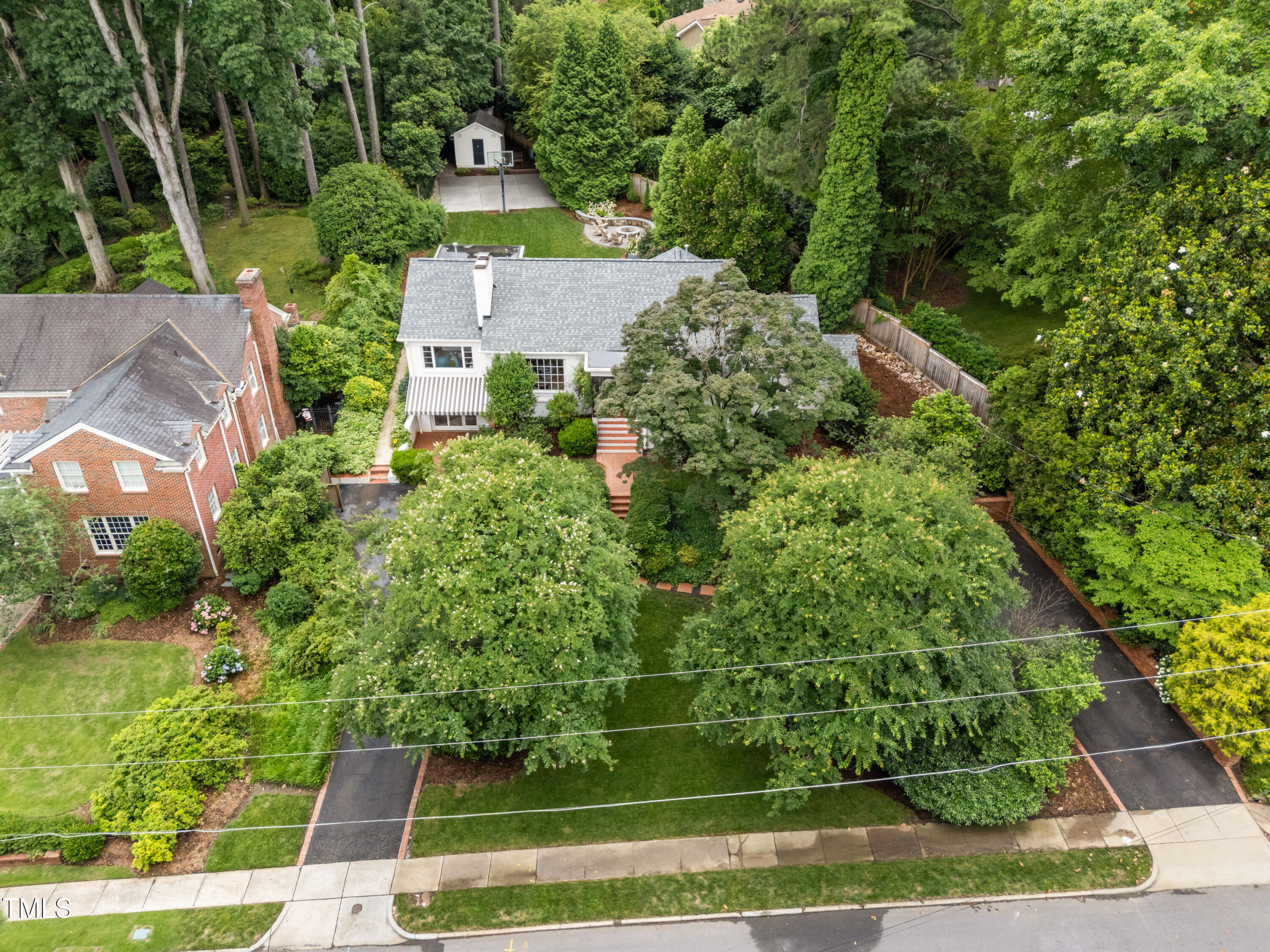 1609 Iredell Drive