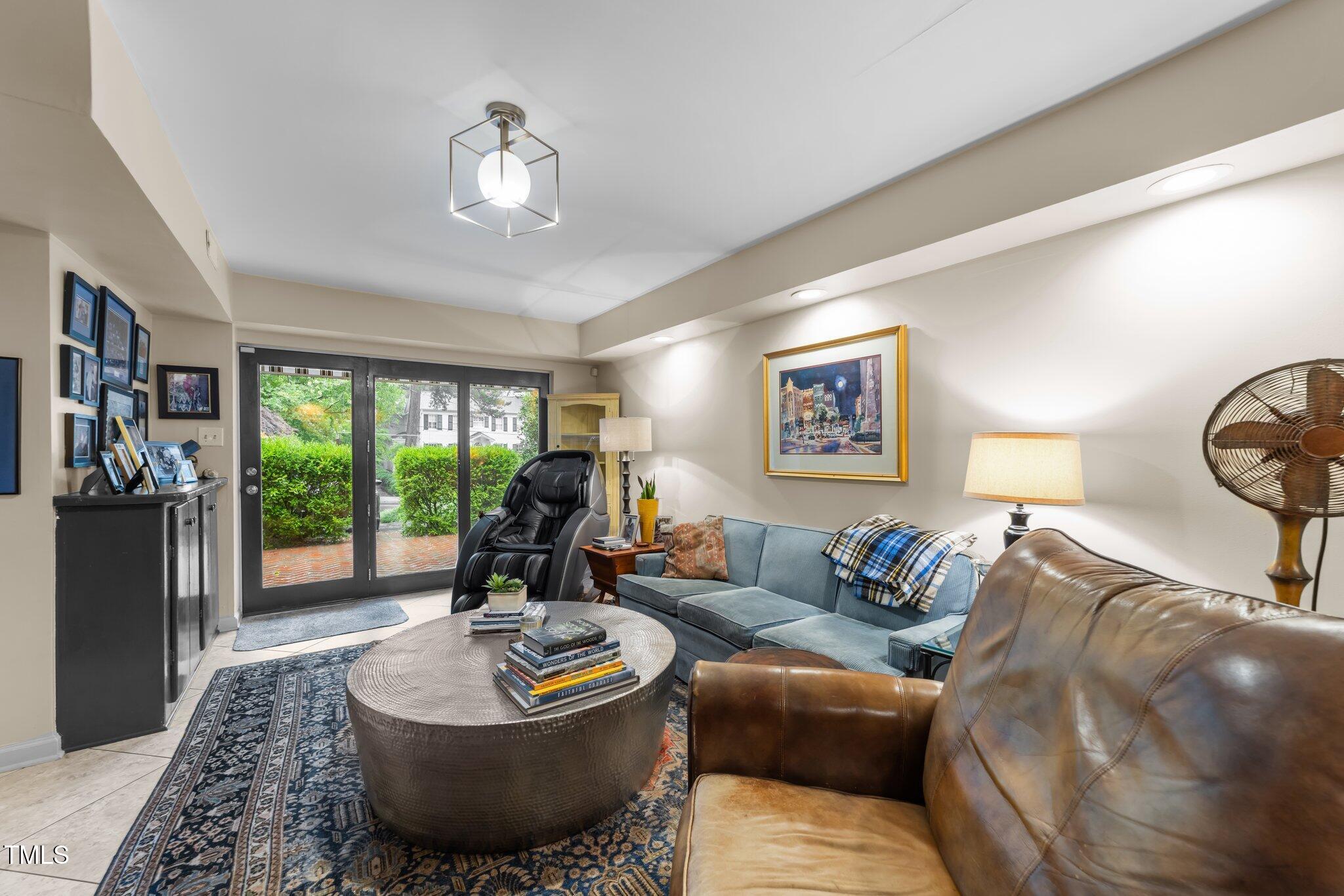 1609 Iredell Drive