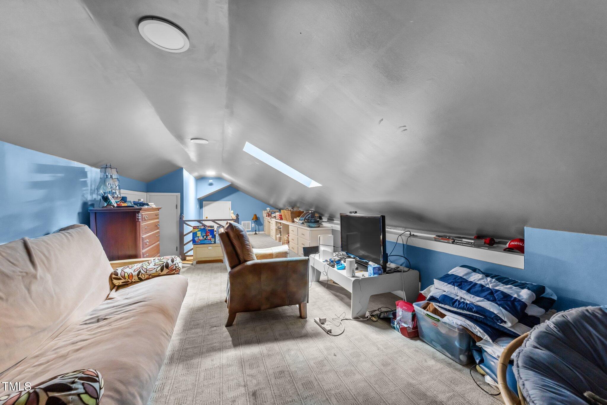 1609 Iredell Drive