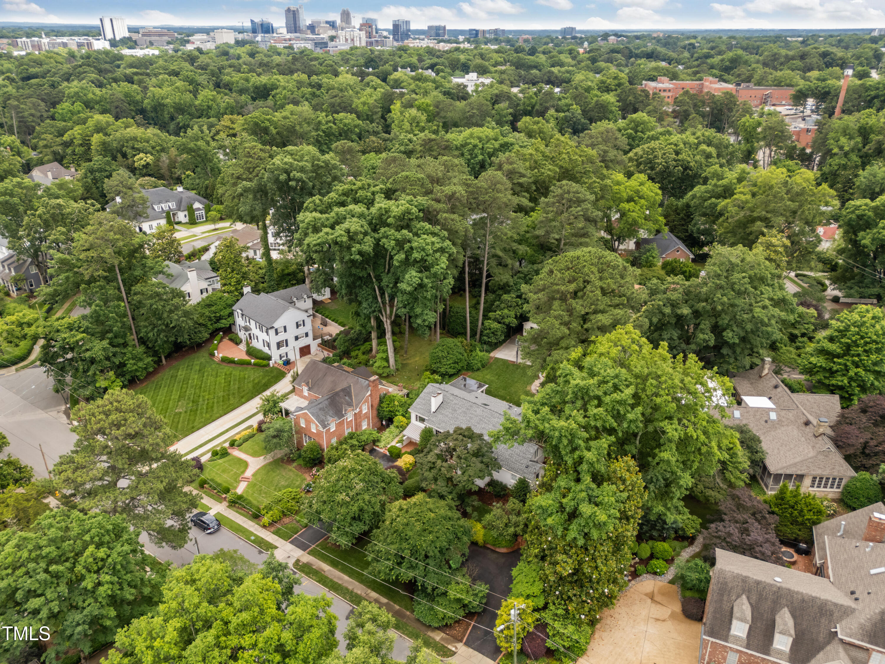 1609 Iredell Drive