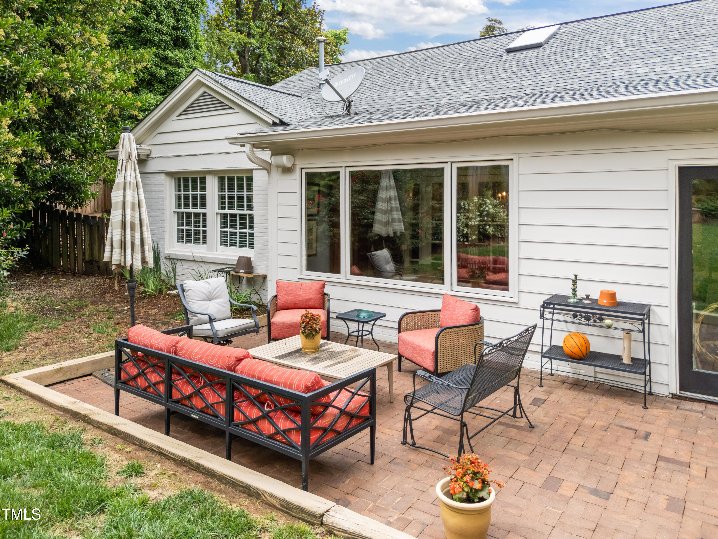 1609 Iredell Drive
