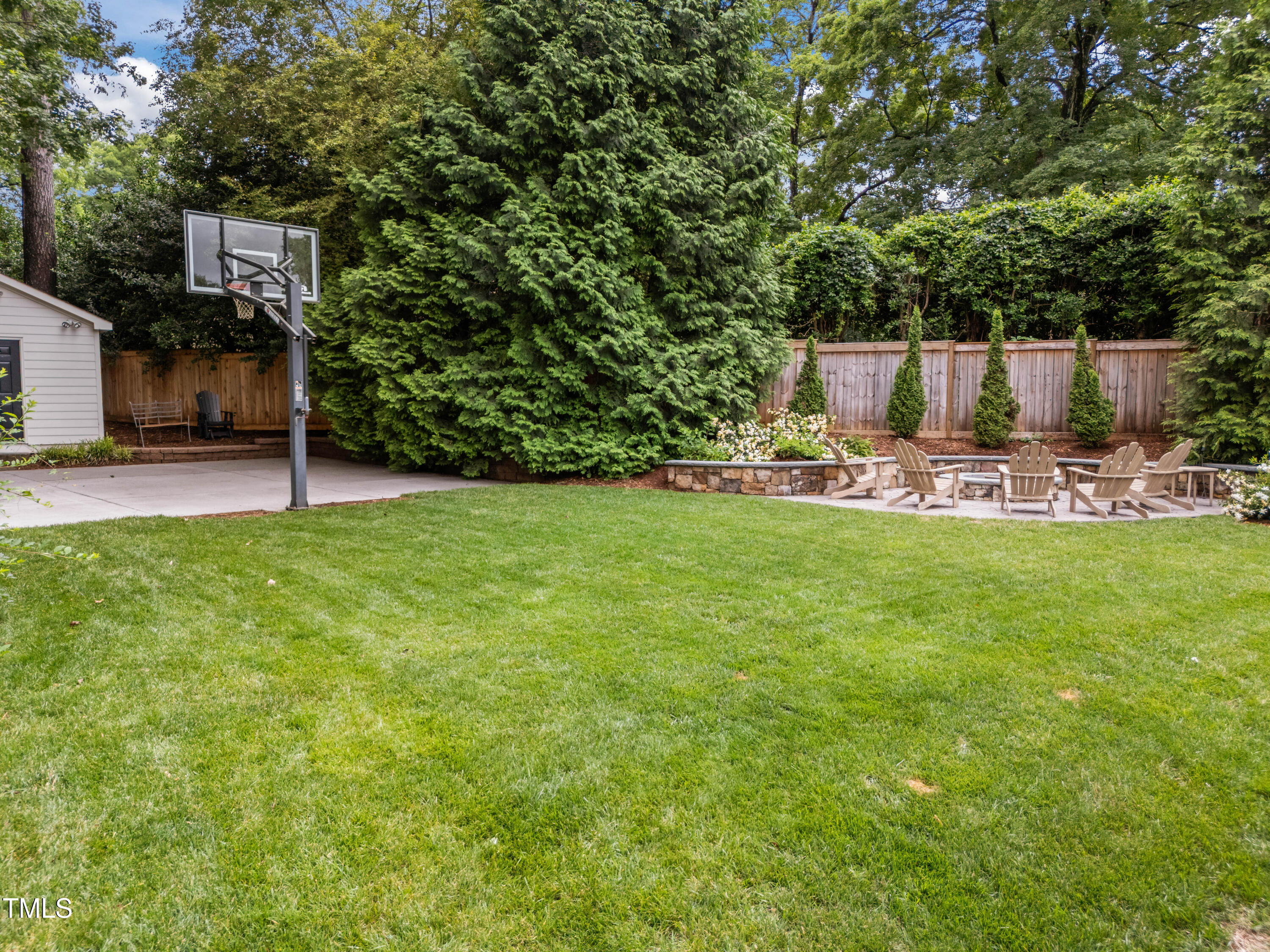 1609 Iredell Drive
