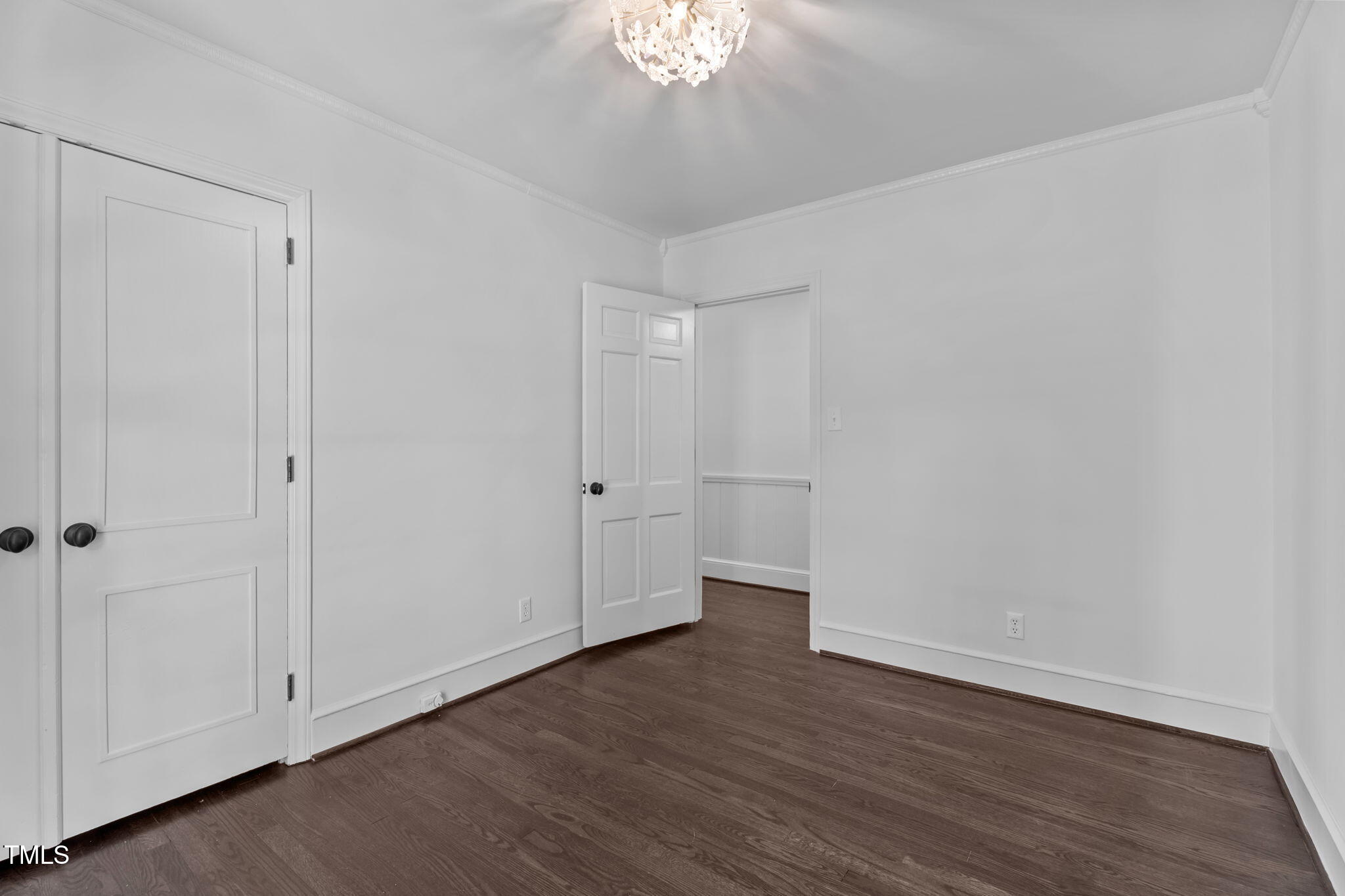 2724 Riddick Drive