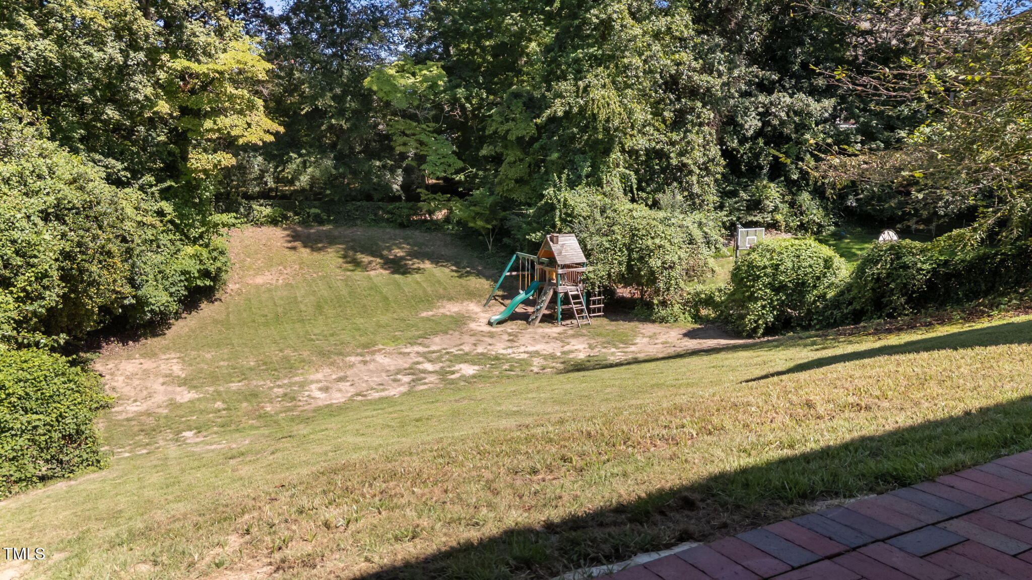 2724 Riddick Drive
