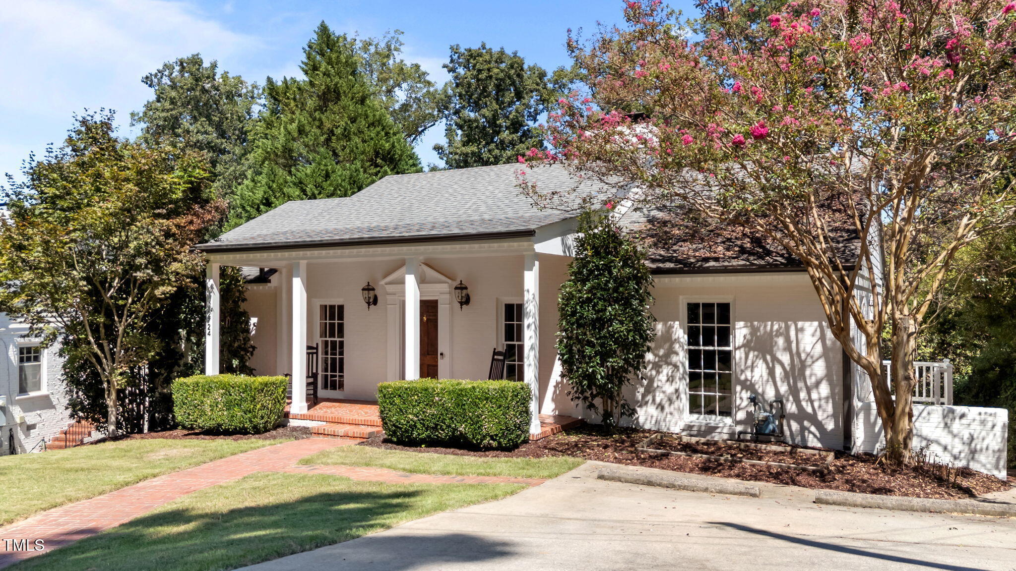 2724 Riddick Drive