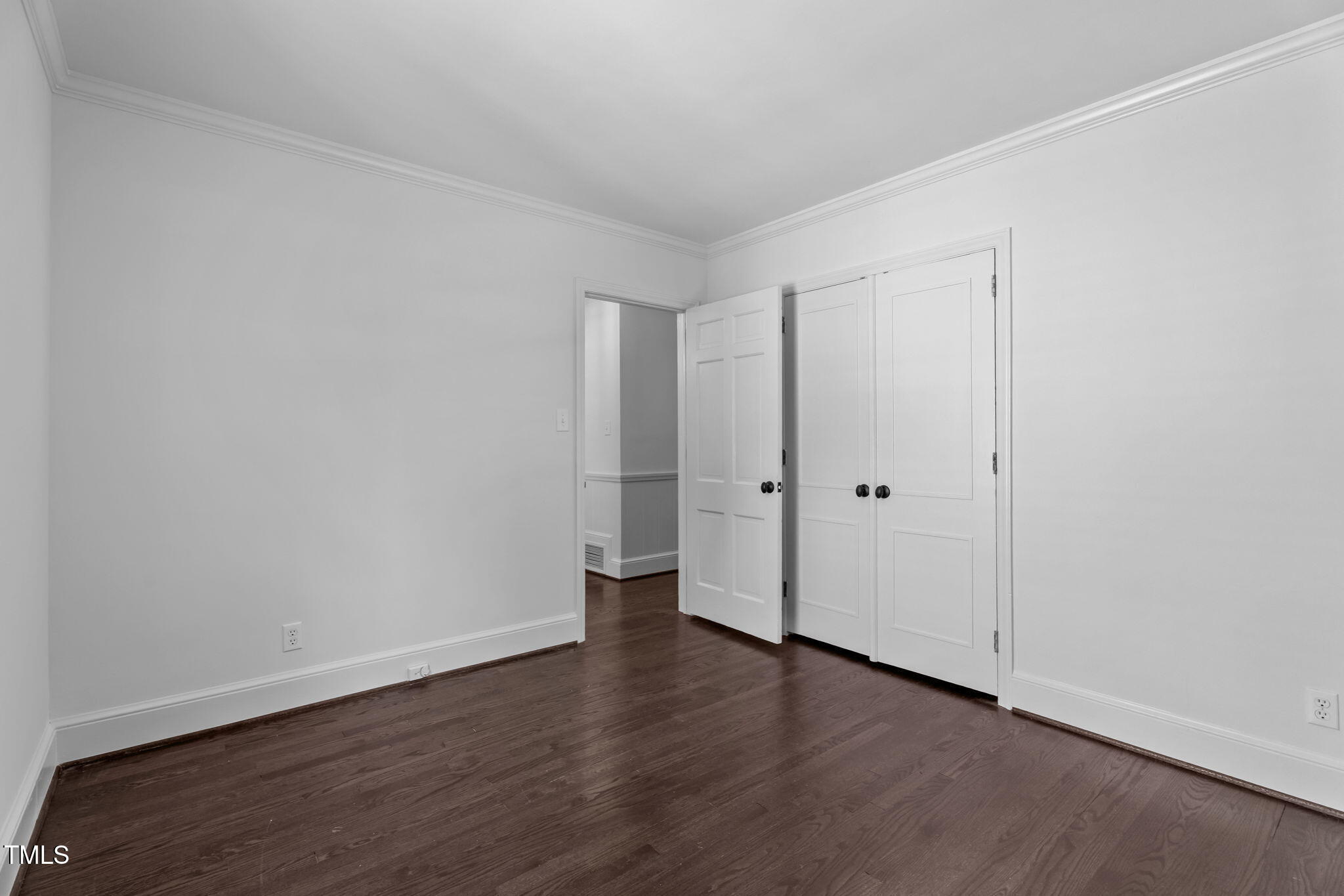 2724 Riddick Drive