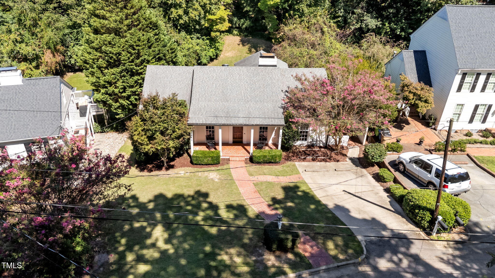 2724 Riddick Drive